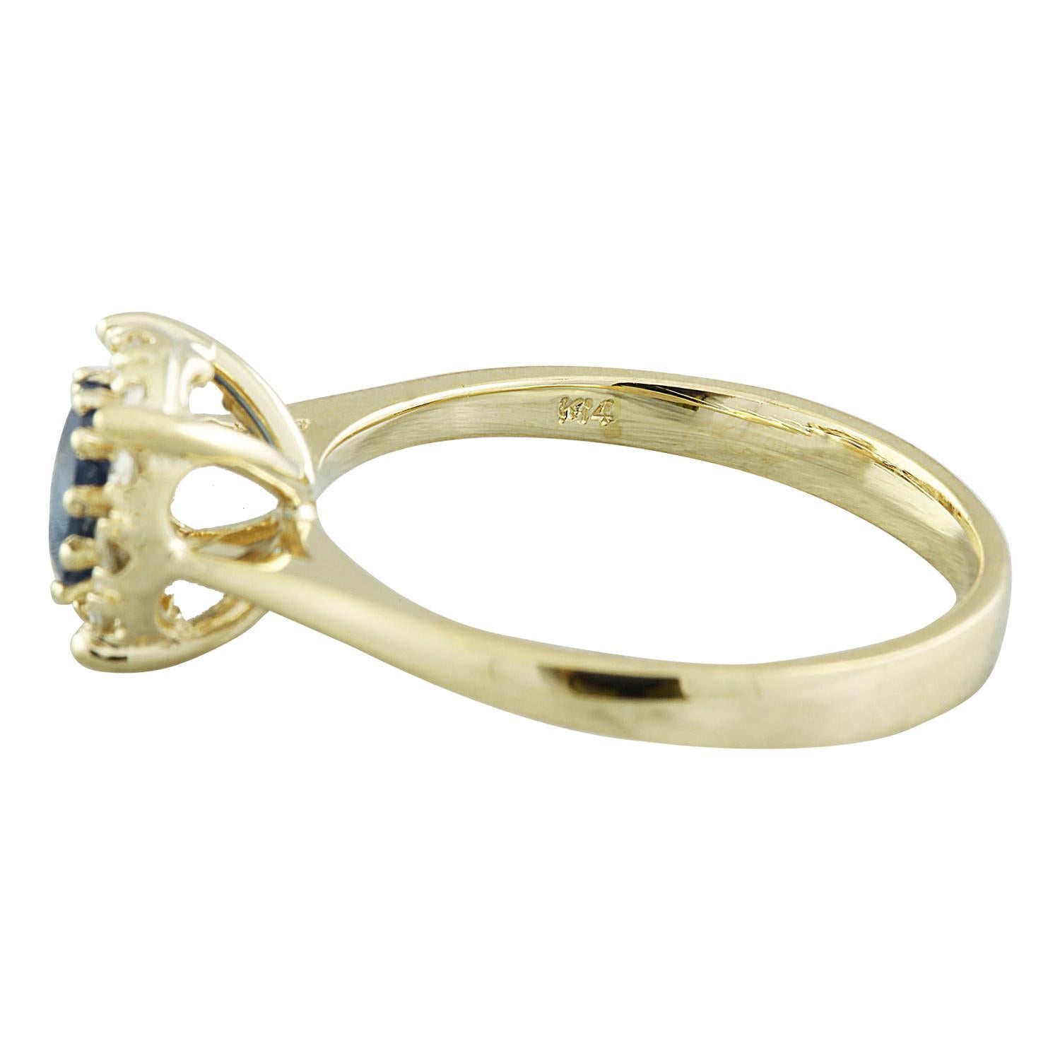 Natural Sapphire Diamond Ring In 14 Karat Yellow Gold  In New Condition For Sale In Los Angeles, CA