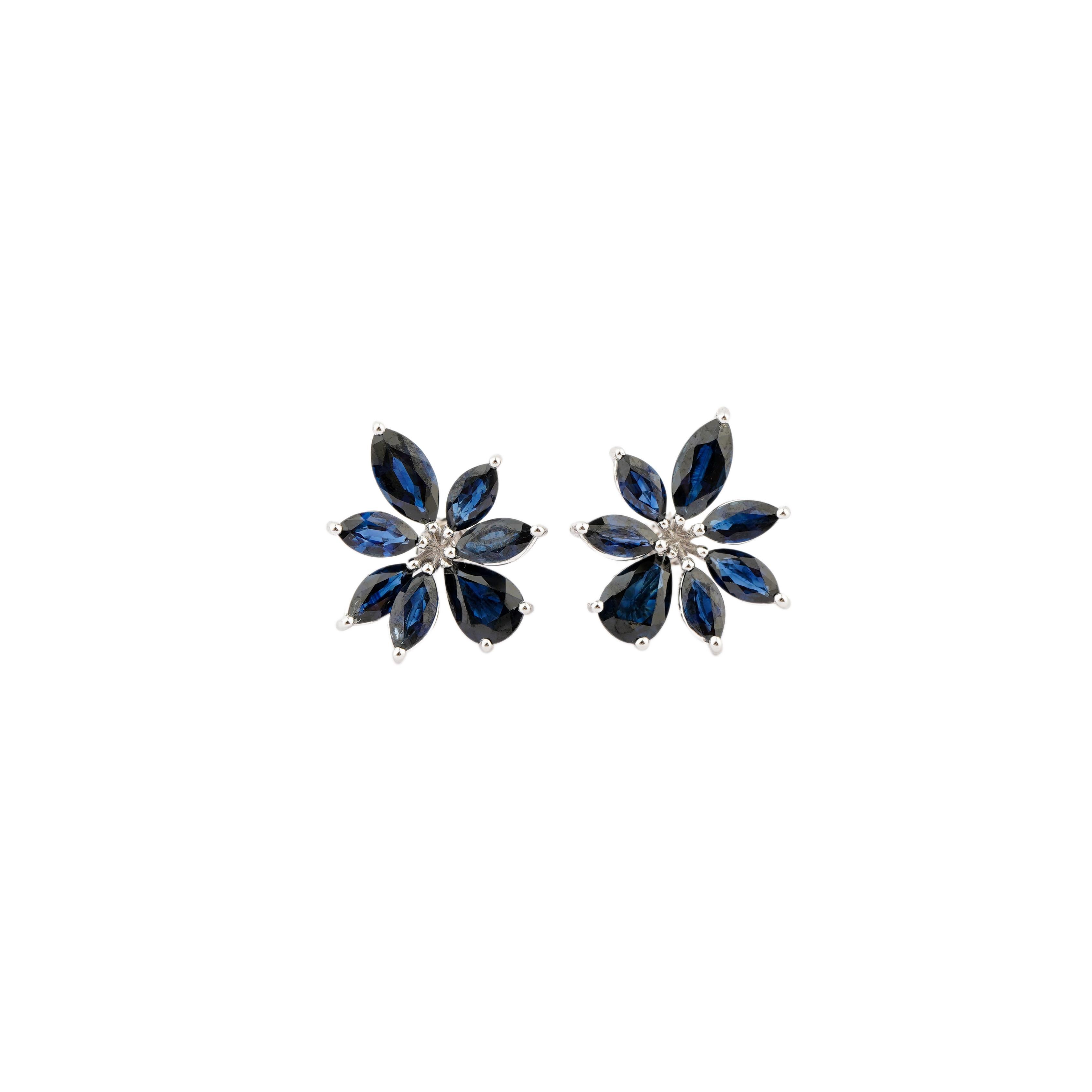 Natürlich  Blauer Saphir 6,13 Karat Ohrring  in 18k Gold im Zustand „Neu“ im Angebot in jaipur, IN