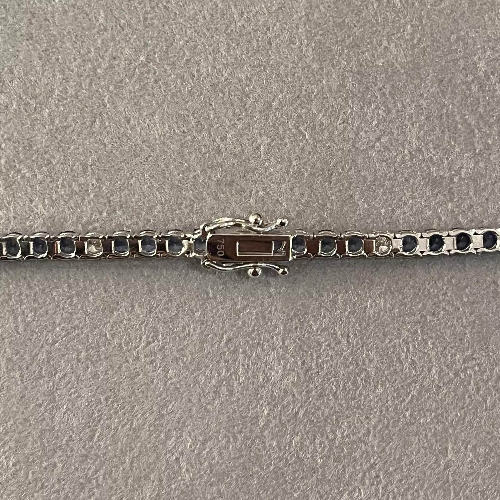 Collana girocollo con zaffiri naturali e diamanti in oro bianco 18 carati In condizioni ottime in vendita a La Jolla, CA