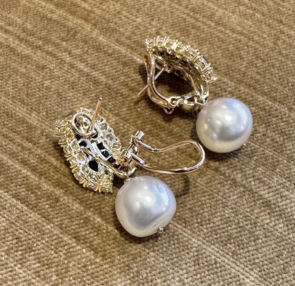 Pear Cut Natural Sapphire and Diamond Earring with Pearl Drop in 18k Yellow Gold For Sale