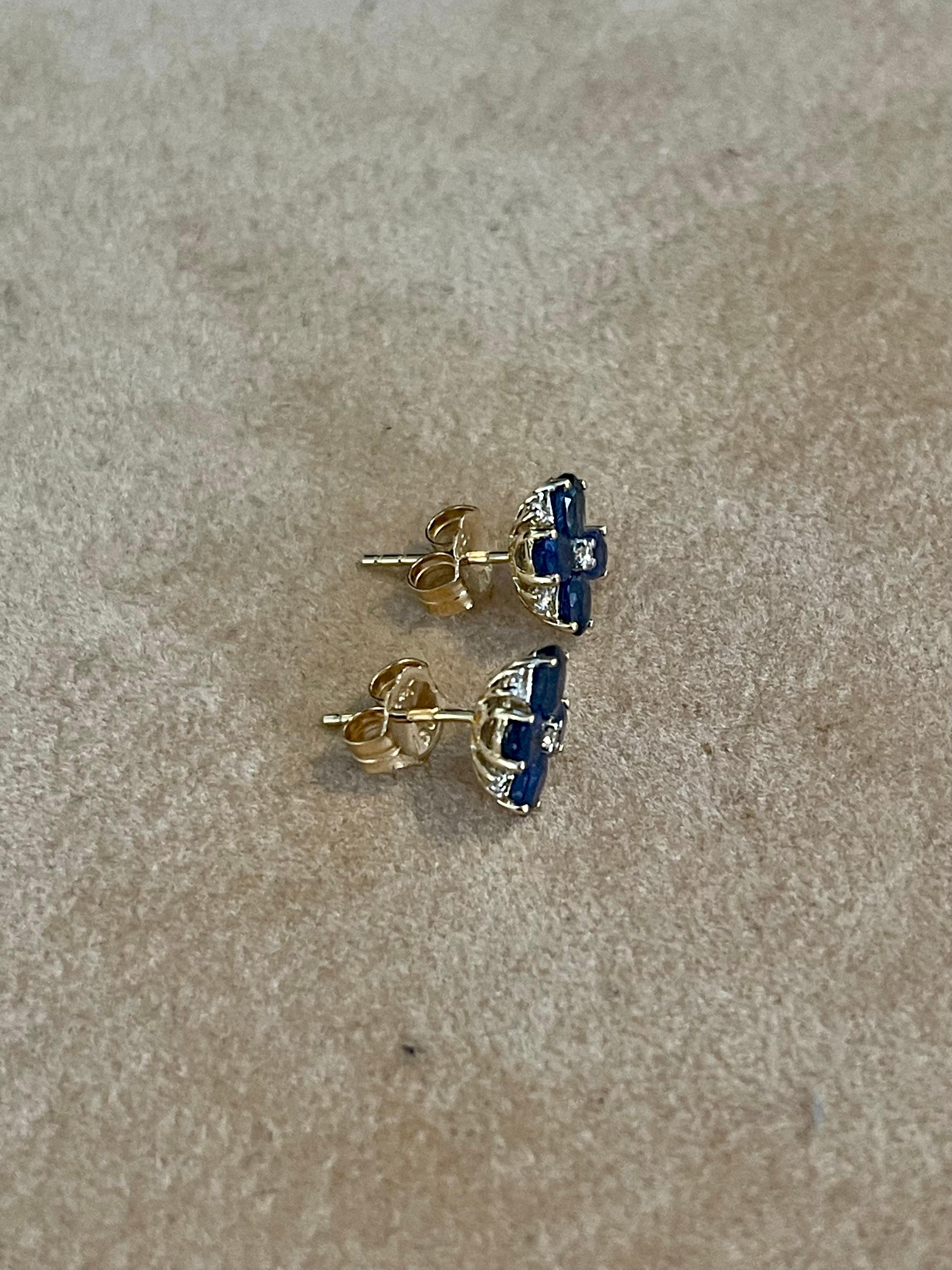 De las mujeres Pendientes Flor Zafiro Natural y Diamantes Oro Amarillo 14 Kilates