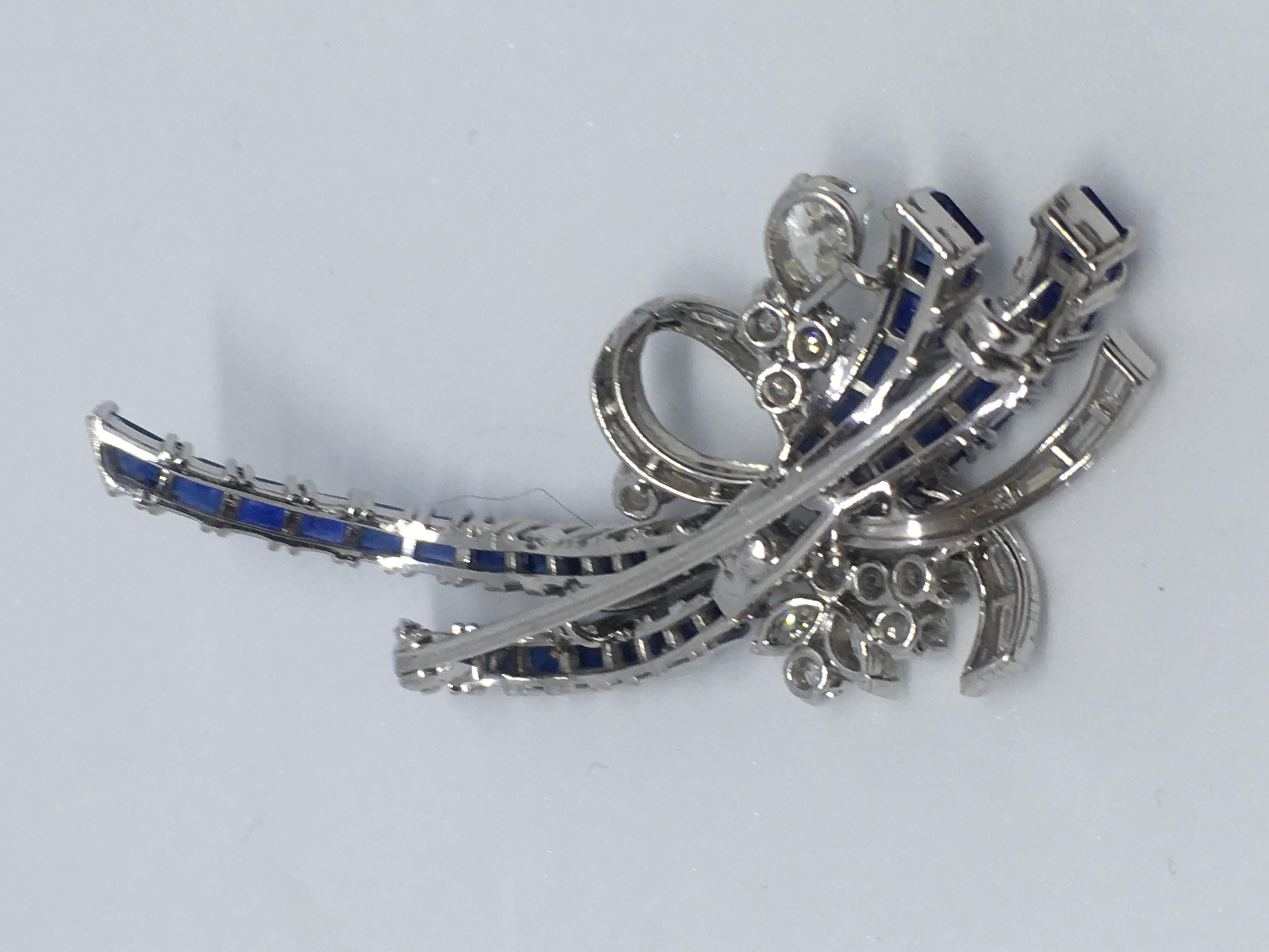 Modern Natural Sapphire and White Diamond Brooch Pendant For Sale