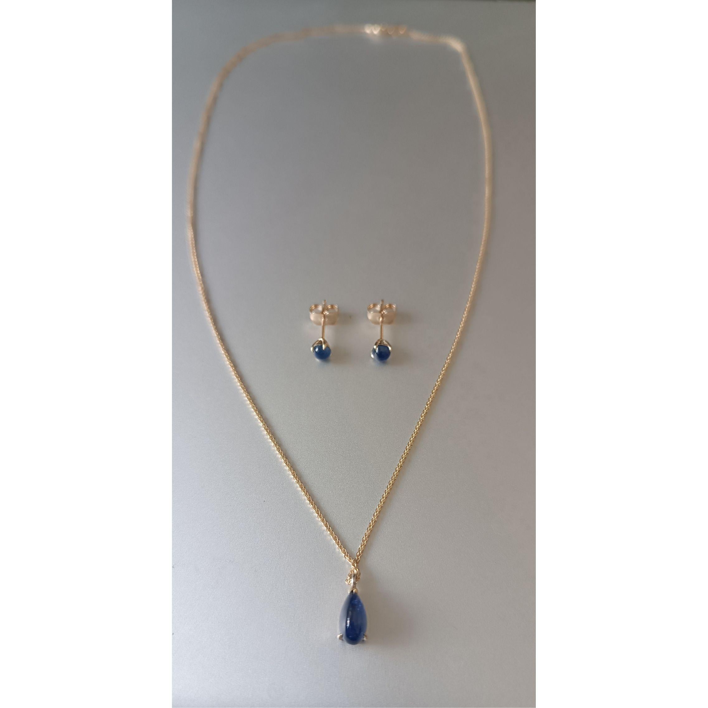 Set di zaffiri naturali cabochon - Collana con ciondolo PS 1.08ct, orecchini 0.60ct, 14K in vendita 7