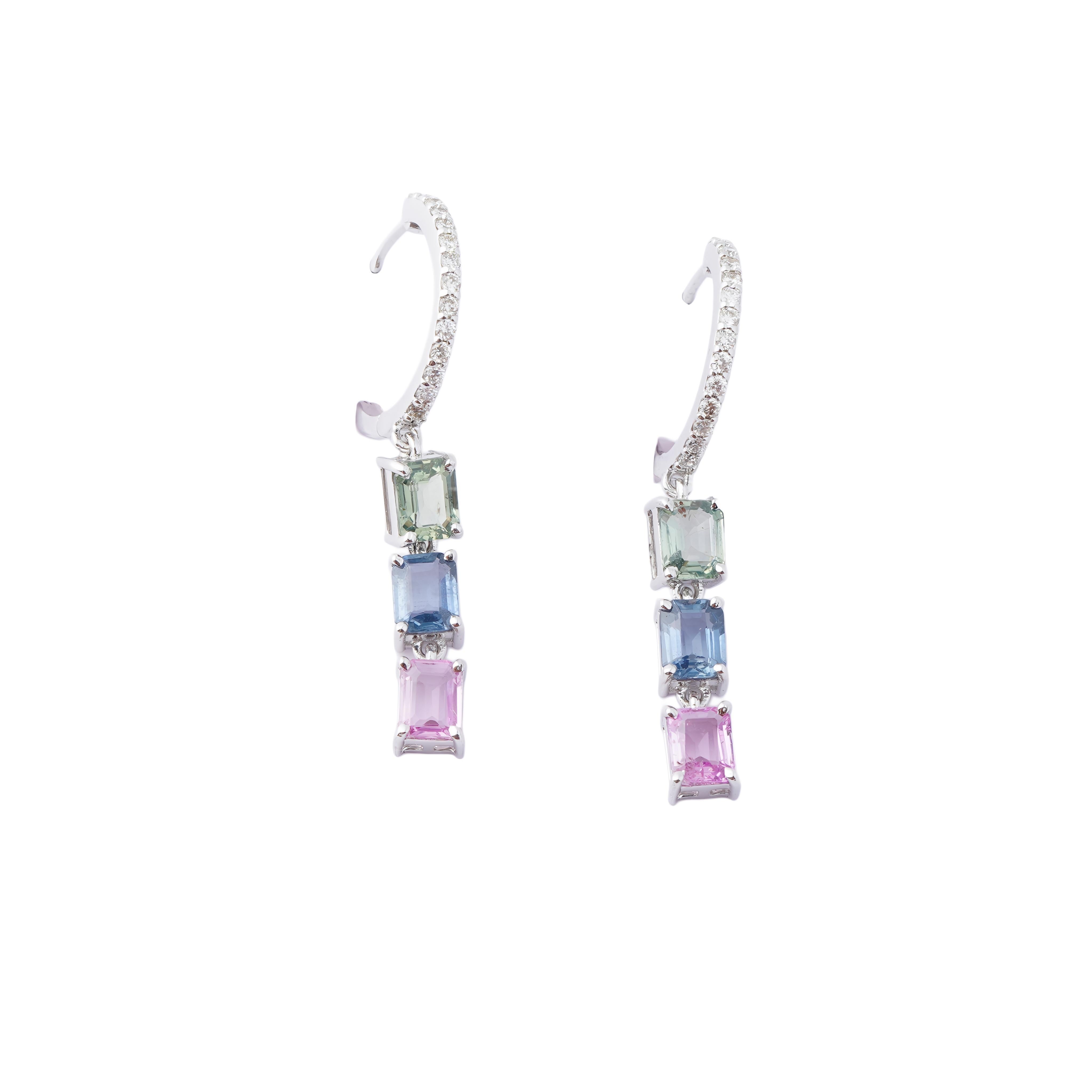 GW= 4,01gm
NW=3,45gm
diamante= 0,26cts
zaffiro = 2,54cts
SEGUICI SU INSTA (divinejewellerylounge)
CODICE= Z & Z