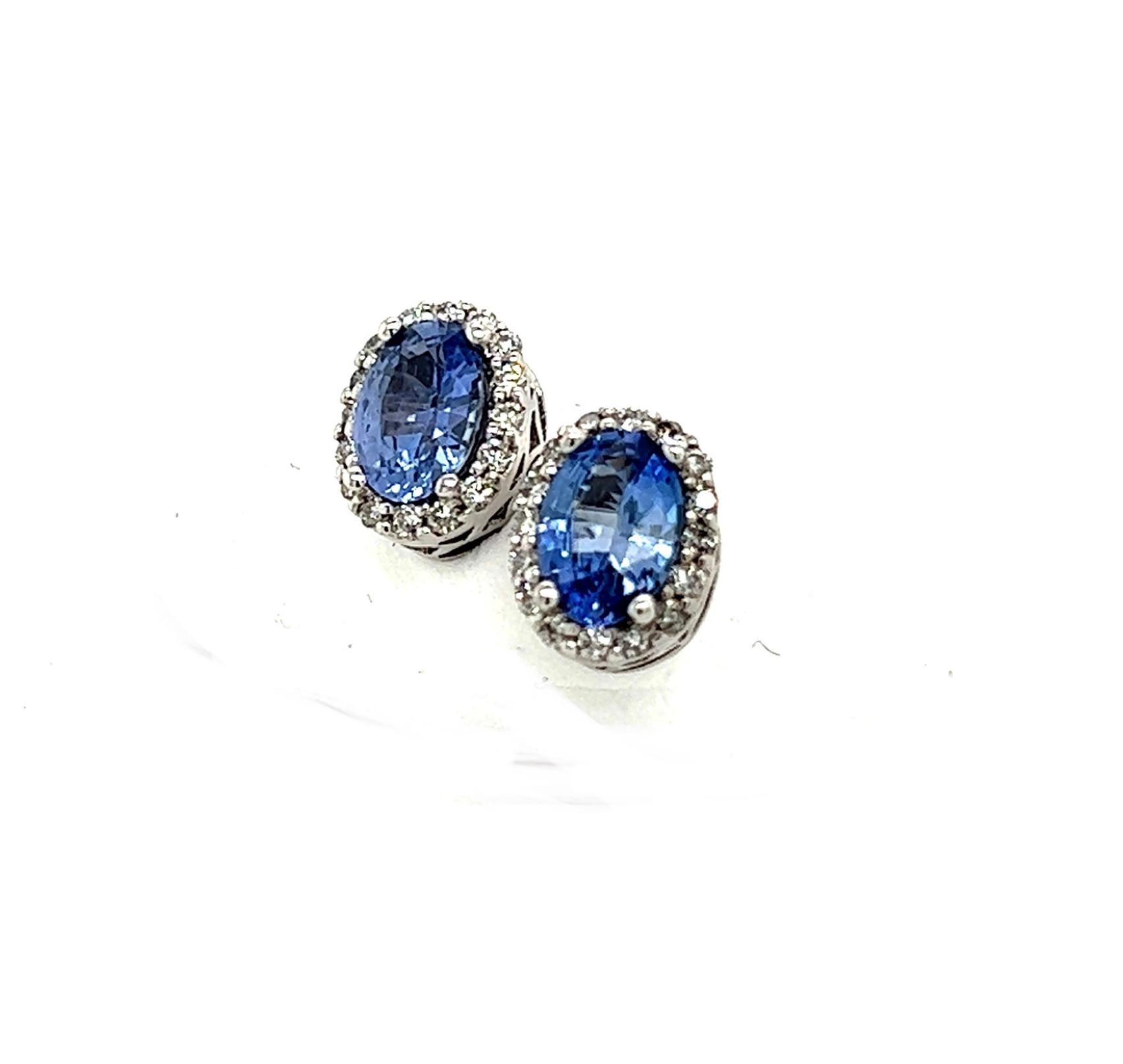 Natural Sapphire Diamond Earrings 14k Gold 1.73 TCW Certified $3,950 121272

Nothing says, “I Love you” more than Diamonds and Pearls!

These Sapphire earrings have been Certified, Inspected, and Appraised by Gemological Appraisal