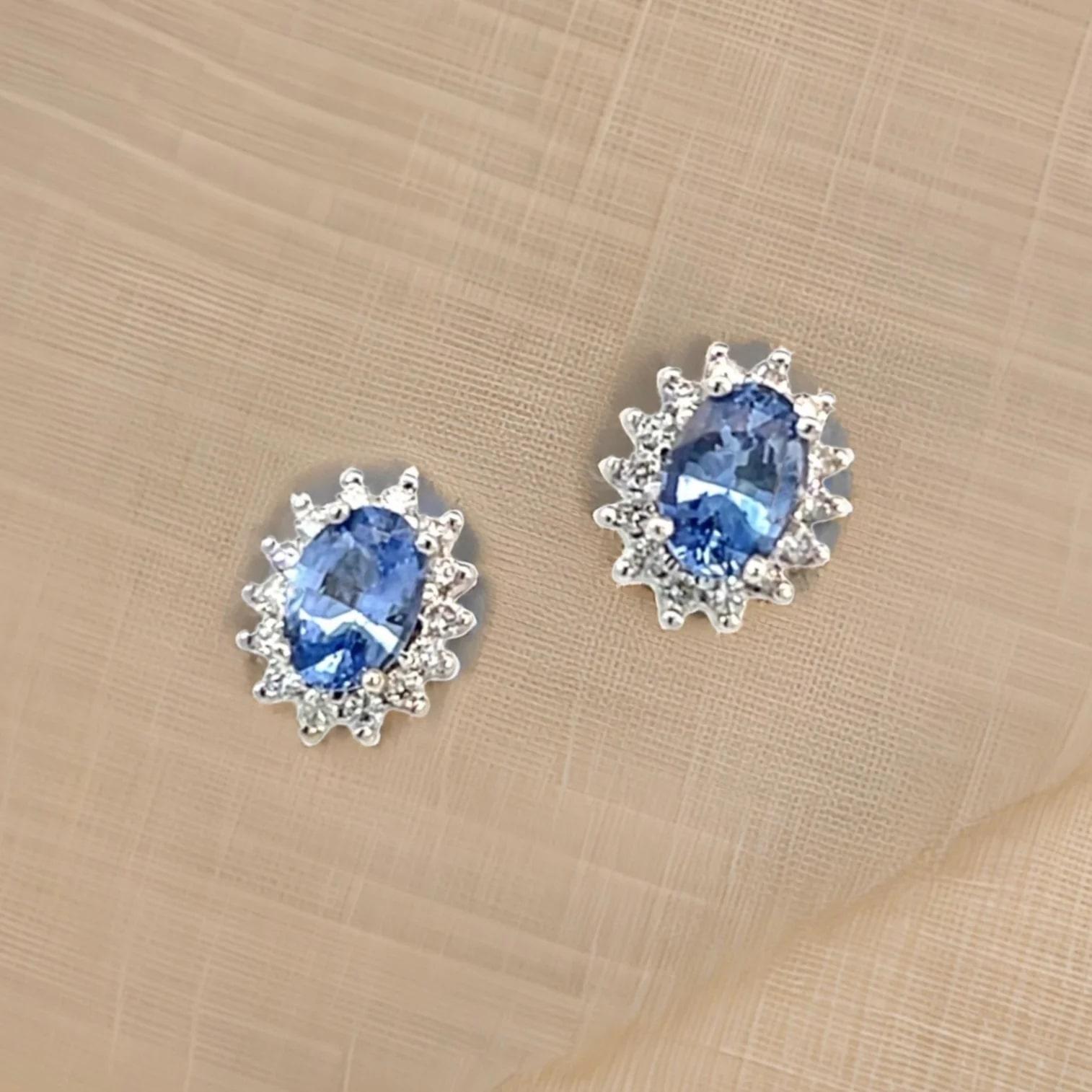 Orecchini con zaffiro naturale e diamante in oro bianco 14k 1,68 TCW certificato in vendita 3