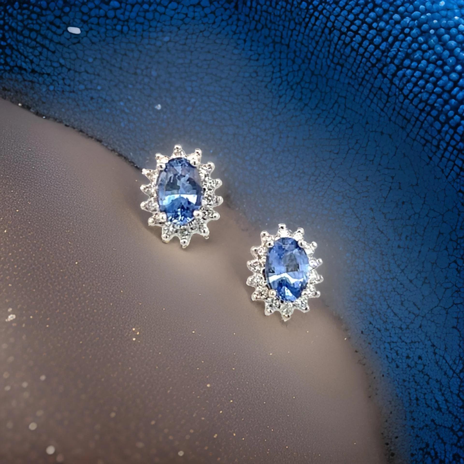 Orecchini con zaffiro naturale e diamante in oro bianco 14k 1,68 TCW certificato in vendita 4