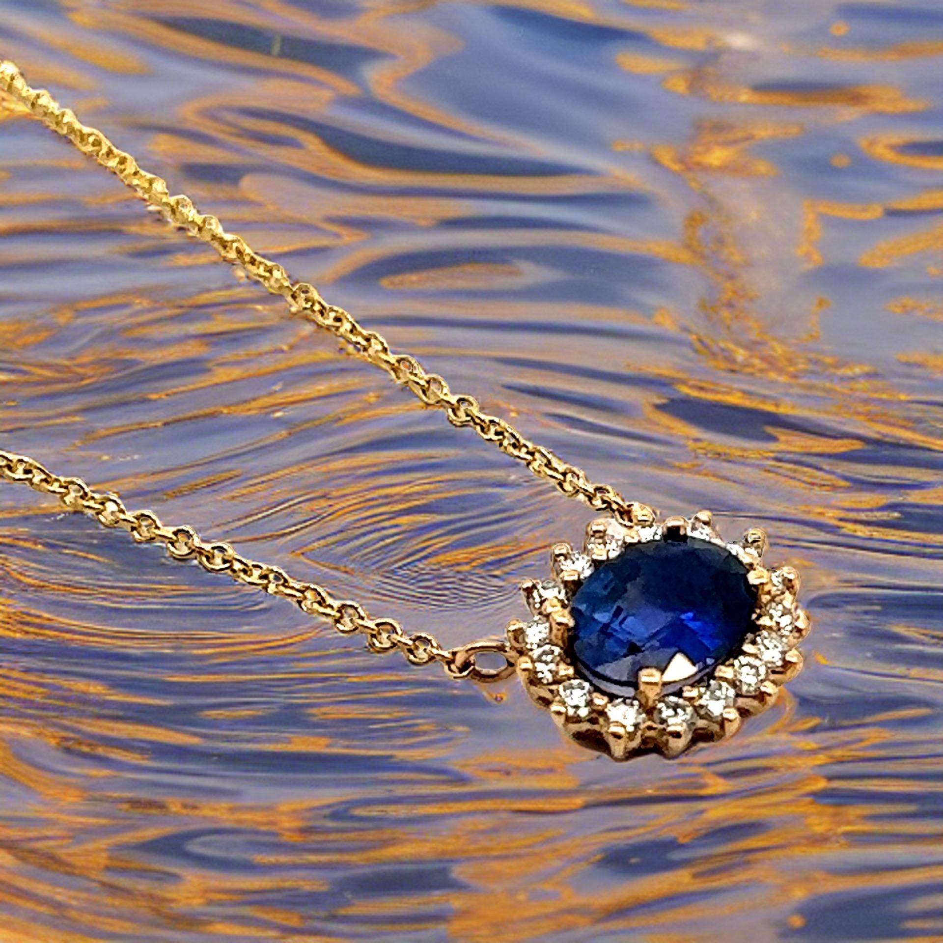 Women's Natural Sapphire Diamond Halo Pendant With Chain 18