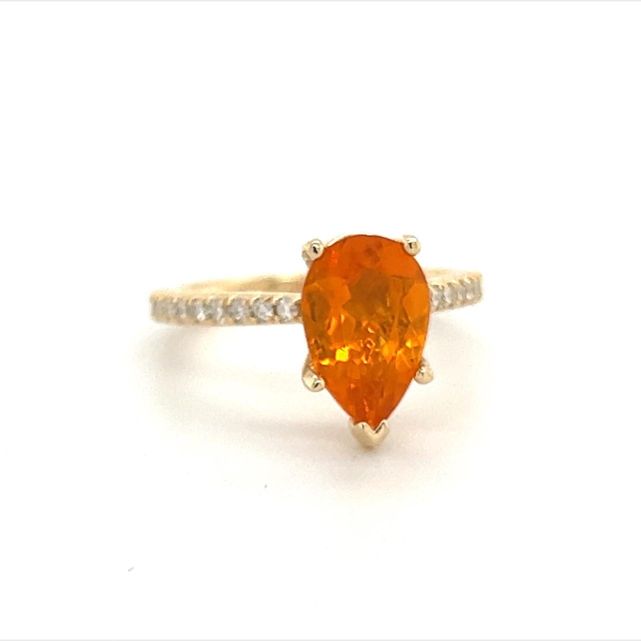 Taille poire Bague en or 14 carats avec saphir naturel certifié TCW de 3,39 carats en vente