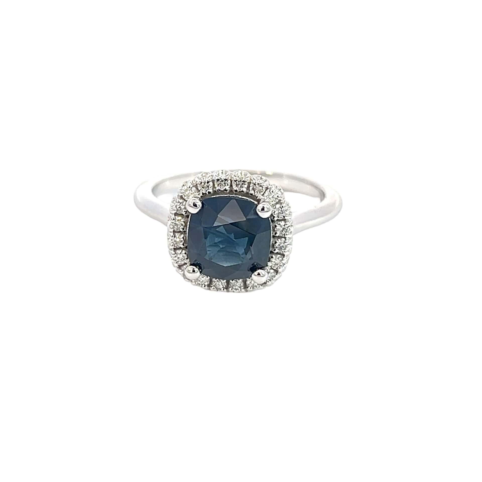 Bague en or blanc 14 carats avec saphir naturel certifié 2,25, taille 6,5 en vente 1