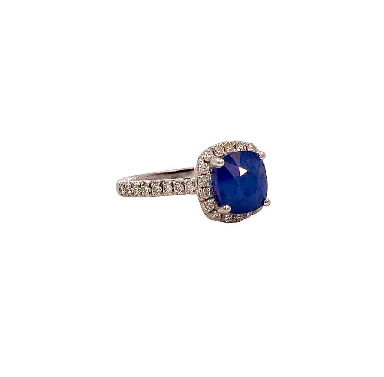 Bague en or blanc 14 carats avec saphir naturel certifié 2,51 carats, taille 7 en vente 1