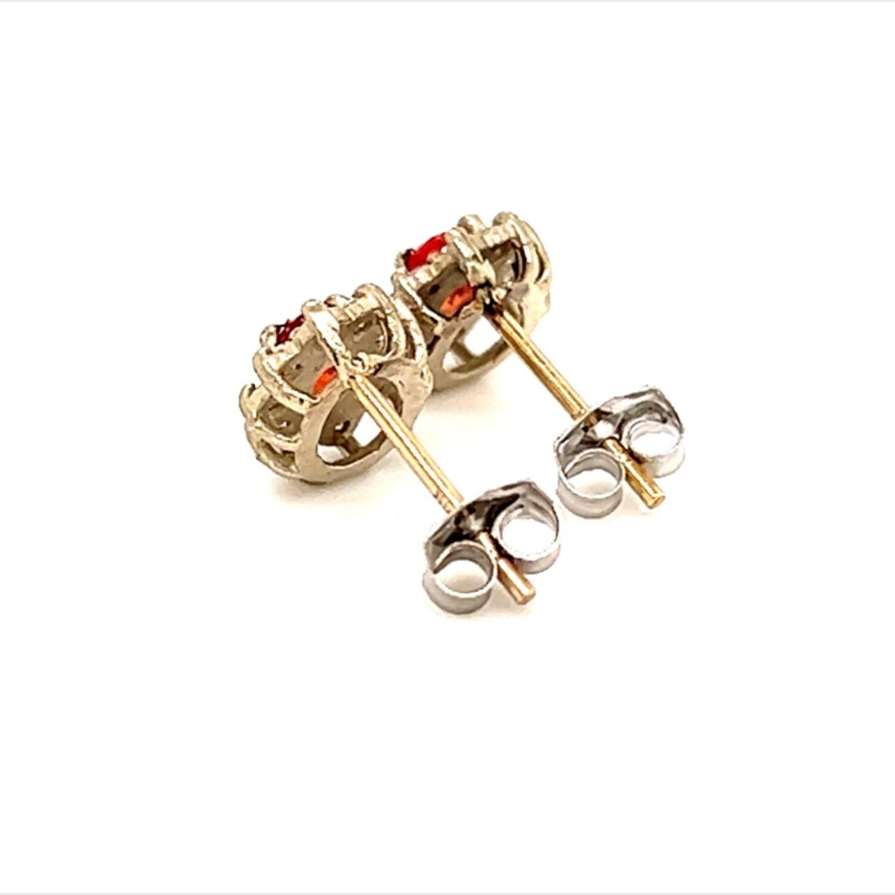 Taglio ovale Orecchini con zaffiro naturale e diamante in oro 14k 0,90 TCW certificati in vendita