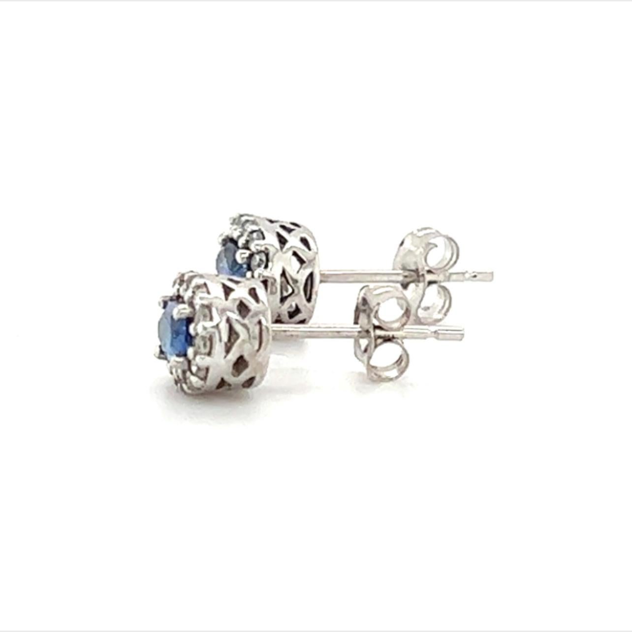 Oval Cut Natural Sapphire Diamond Stud Earrings 14k W Gold 0.64 TCW Certified For Sale