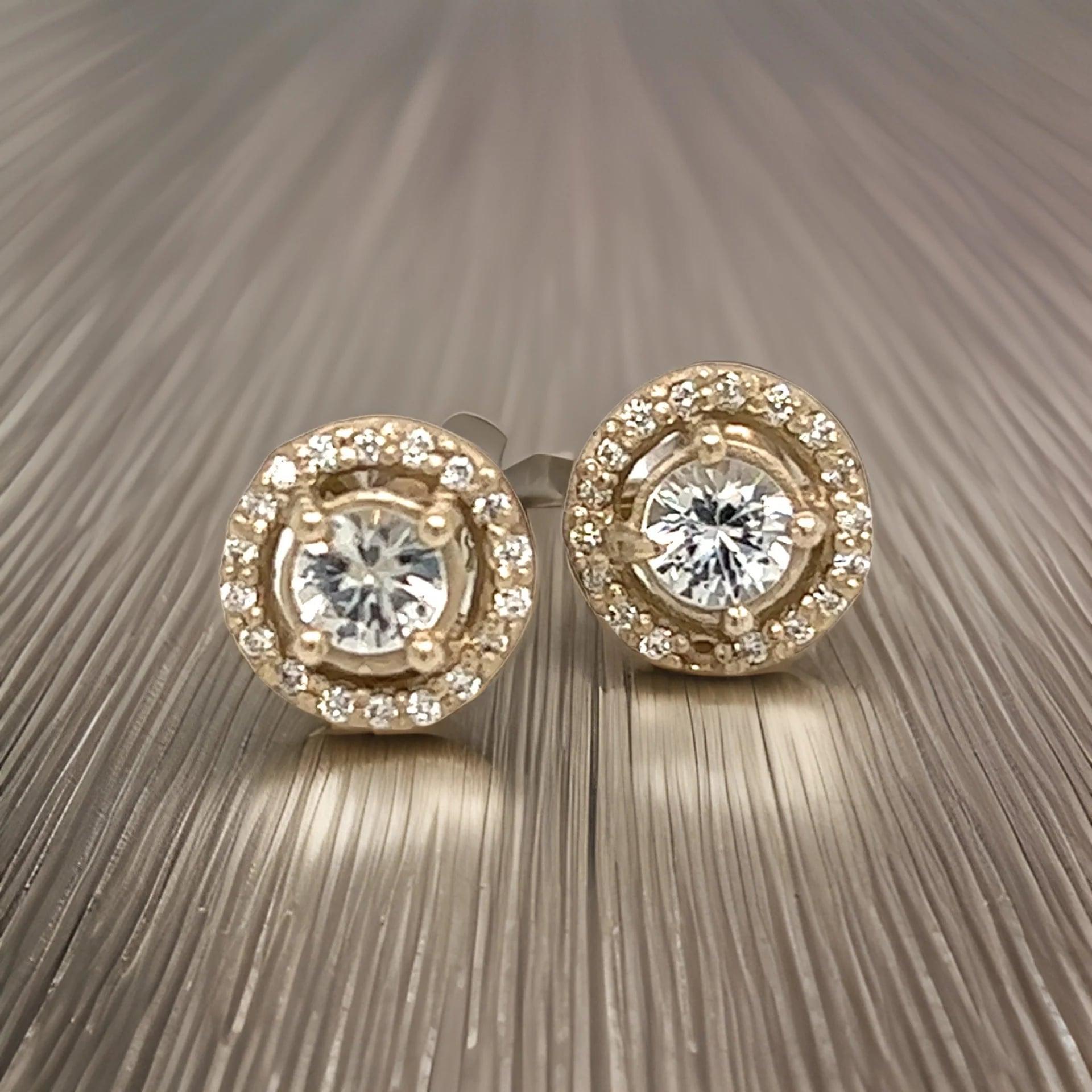 Orecchini con zaffiro naturale e diamante in oro 14k W 0,83 TCW certificati in vendita 5