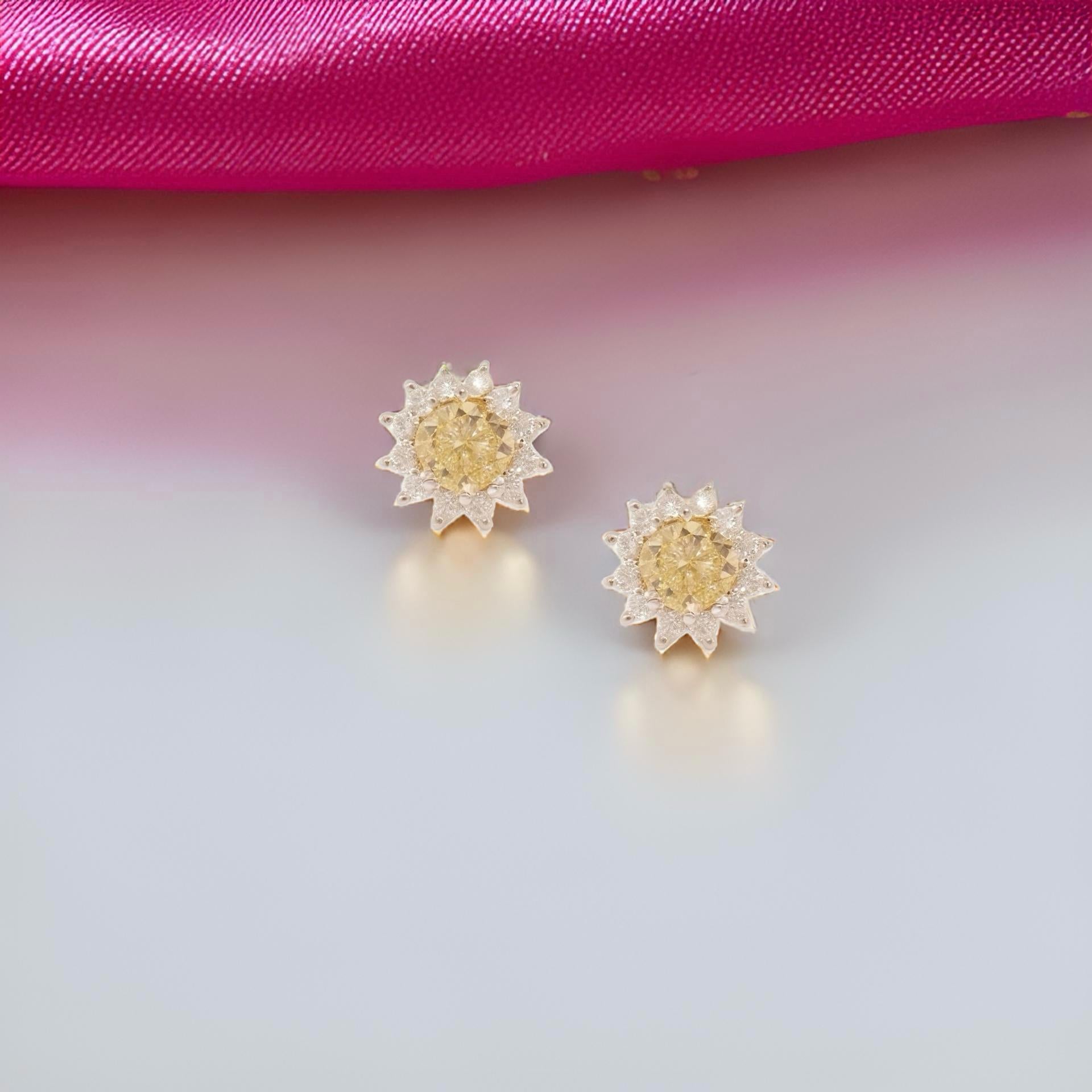 Boucles d'oreilles saphir naturel et diamant en or jaune 14k 2 TCW Certified Pour femmes en vente