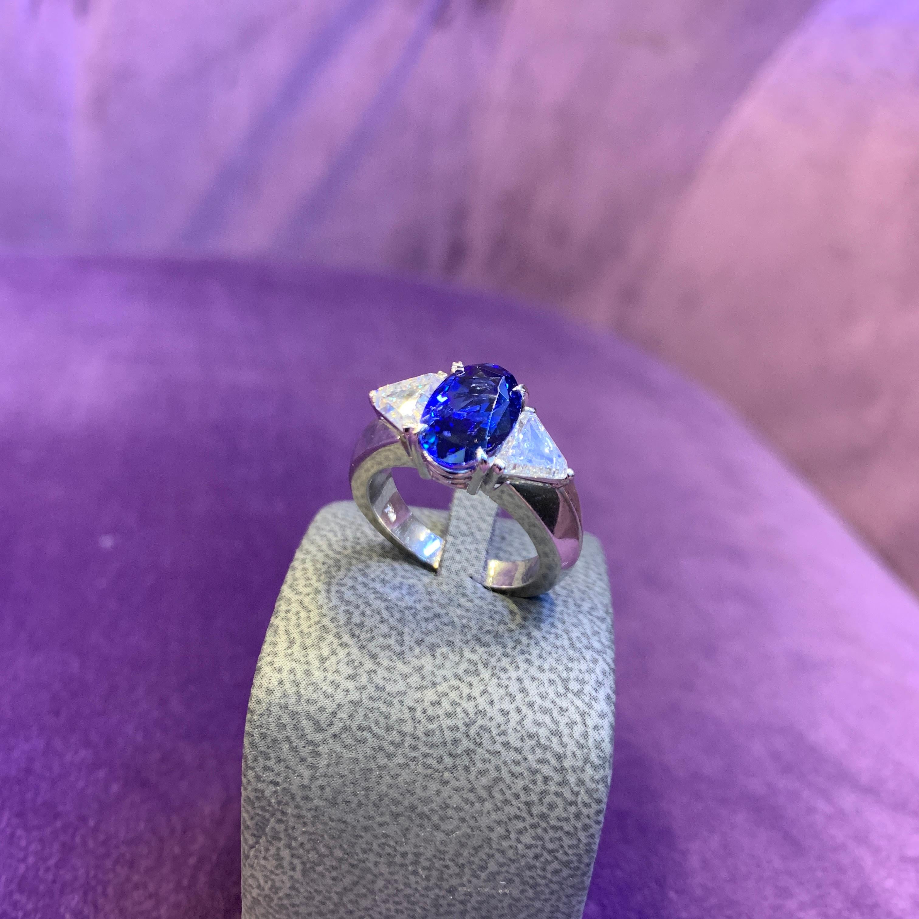 Men's Natural Sapphire & Diamond Three Stone Ring For Sale