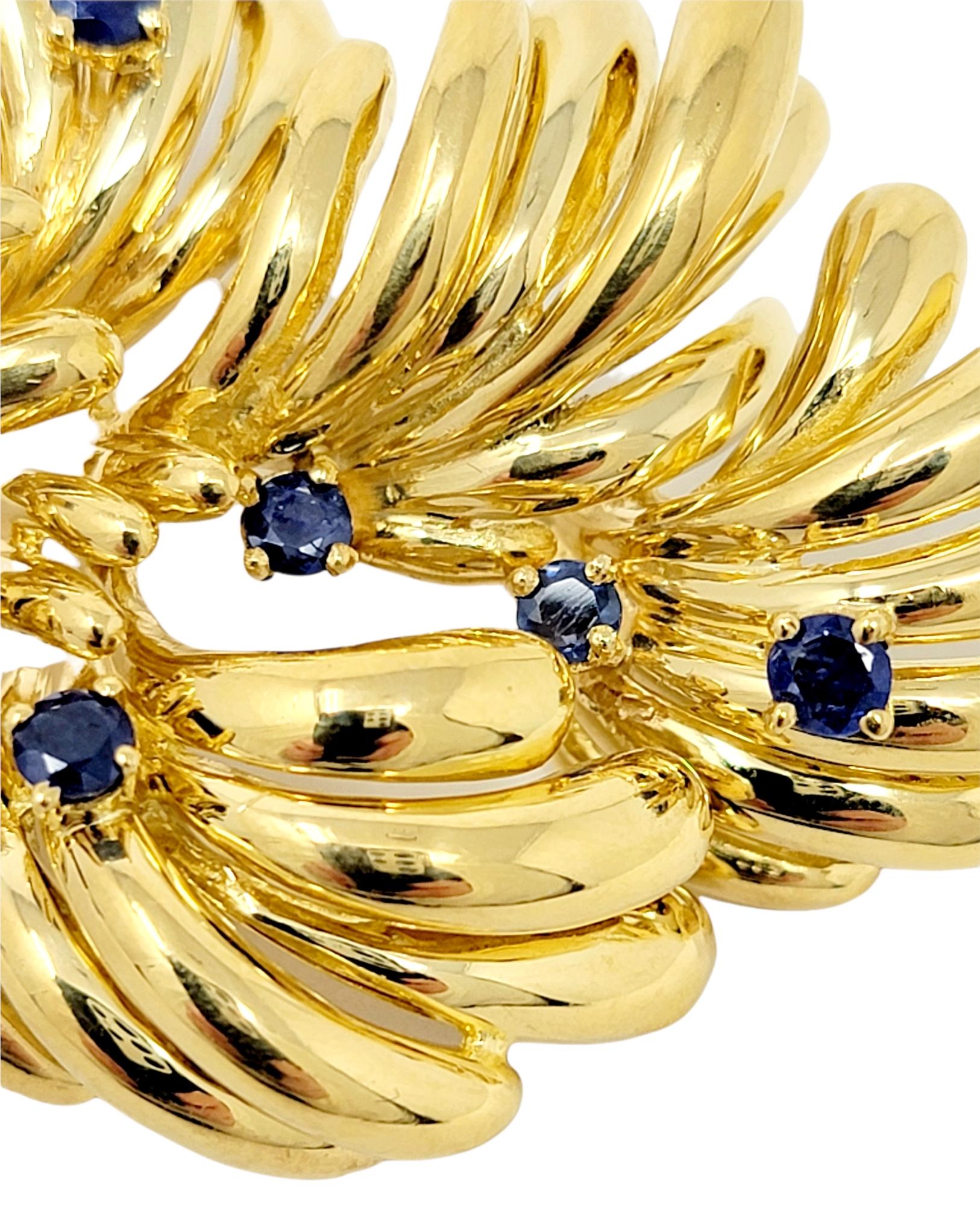 Contemporary Natural Sapphire Leaf Motif Italian Brooch in 18 Karat Yellow Gold For Sale