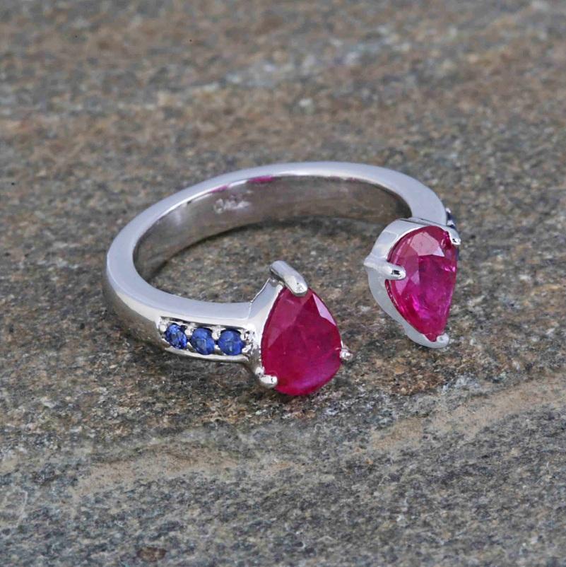 Natural Sapphire & Ruby Ring 18K gold In New Condition For Sale In jaipur, IN