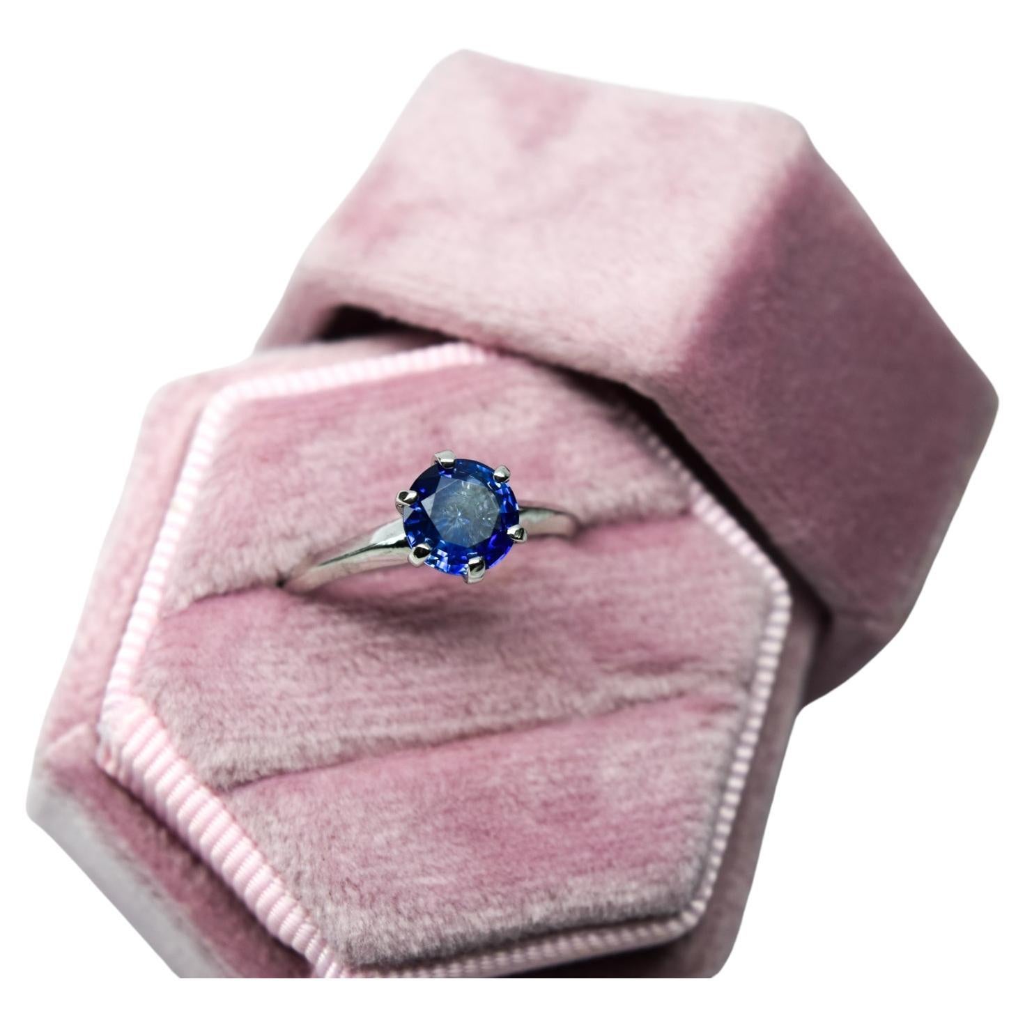 Natural sapphire solitaire 1ct sapphire ring 14KT gold