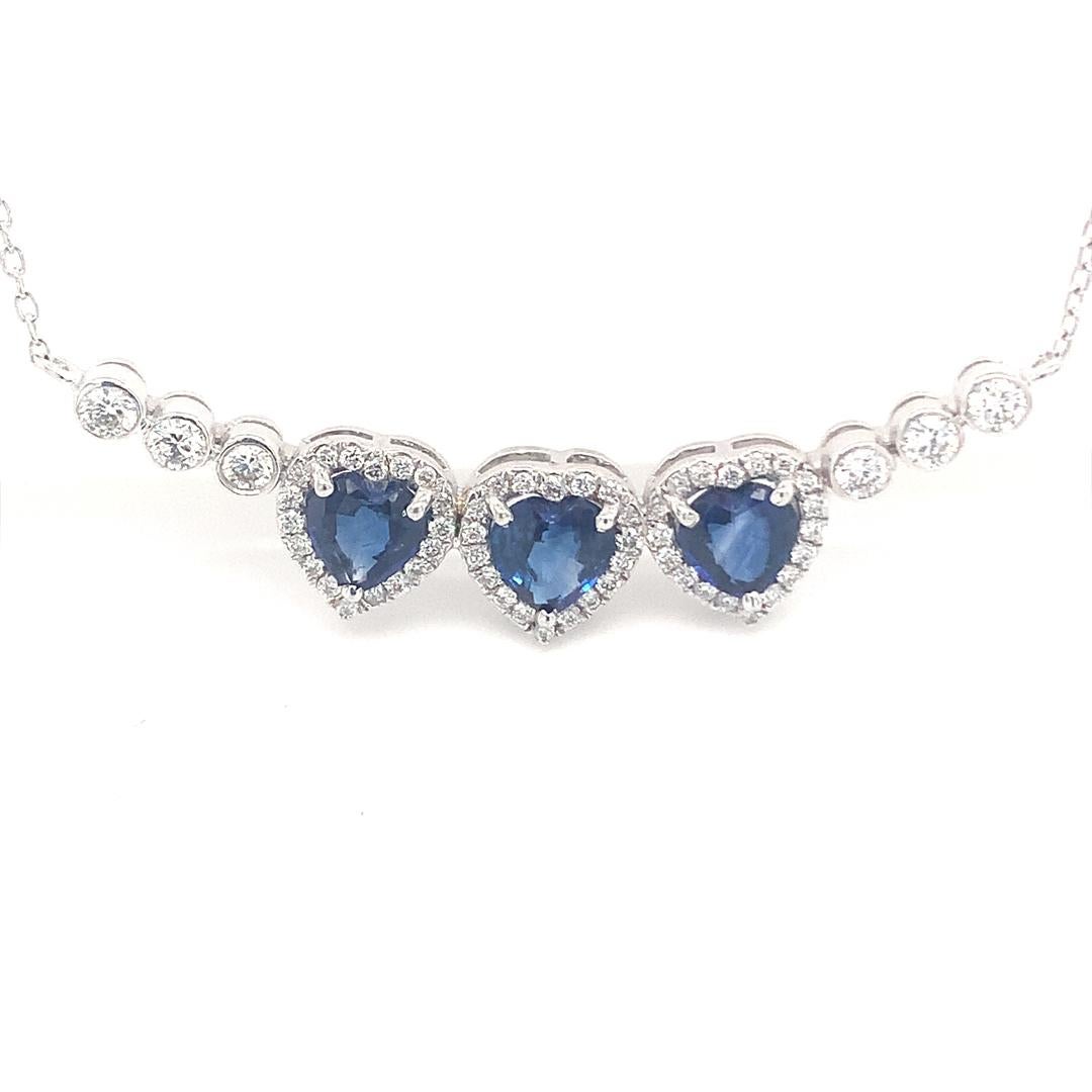 Women's Natural sapphire with Diamond 18 Kt white gold necklace For Sale