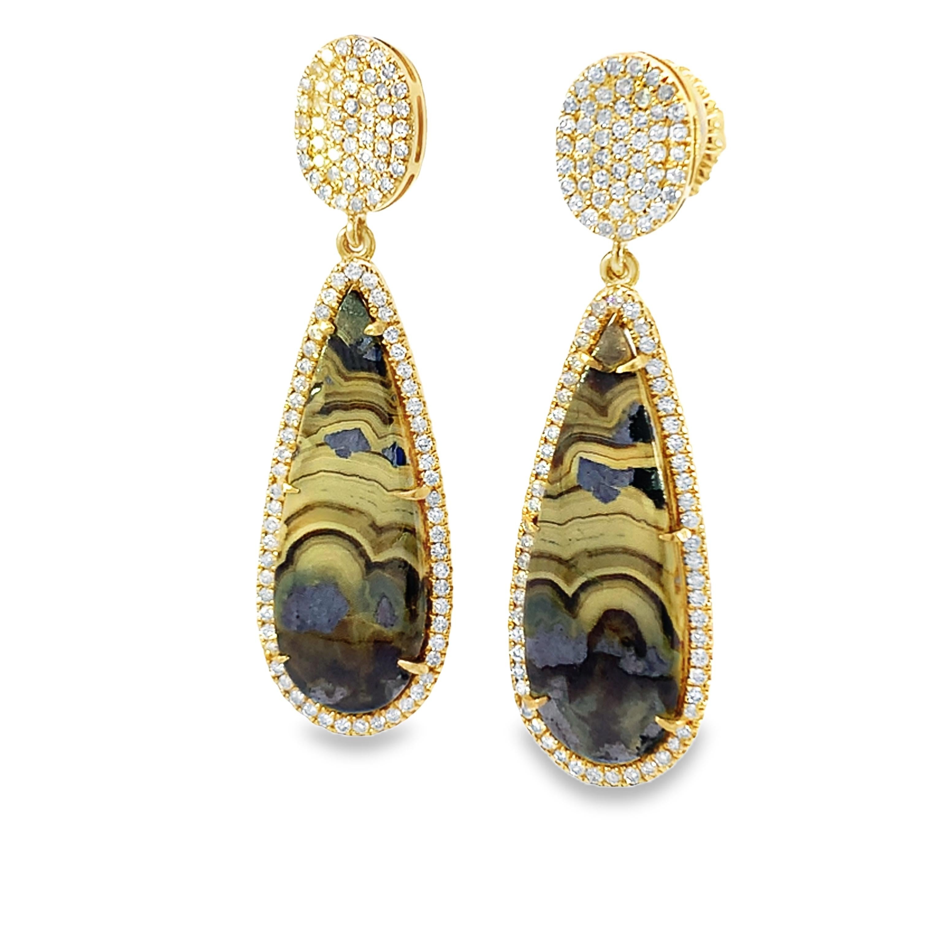 Donna Orecchini con diamanti e schalenblenda naturale in vendita