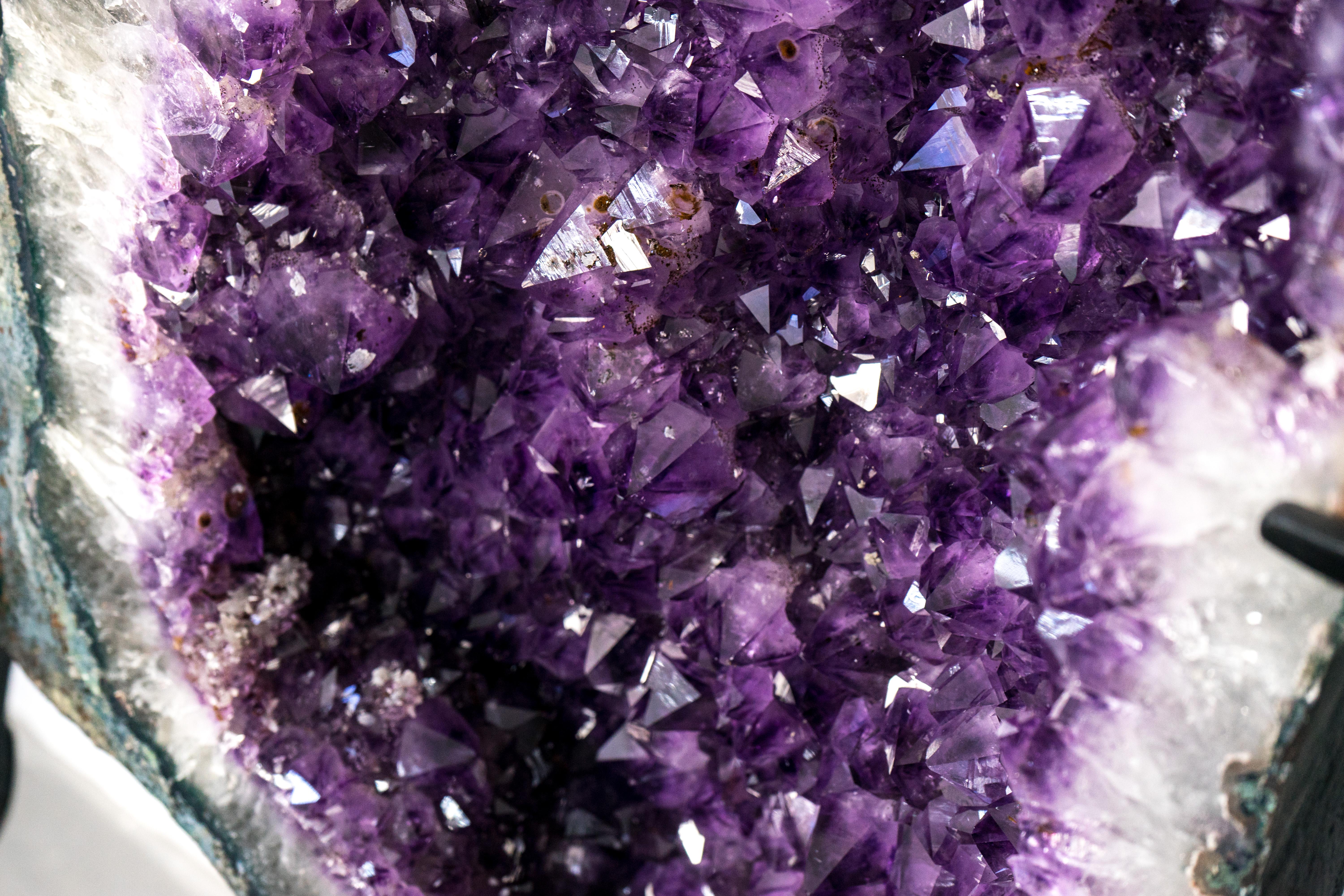 Geoda Escultórica Natural Amatista Alas de Mariposa, Alas de Mariposa Grandes Siglo XXI y contemporáneo en venta