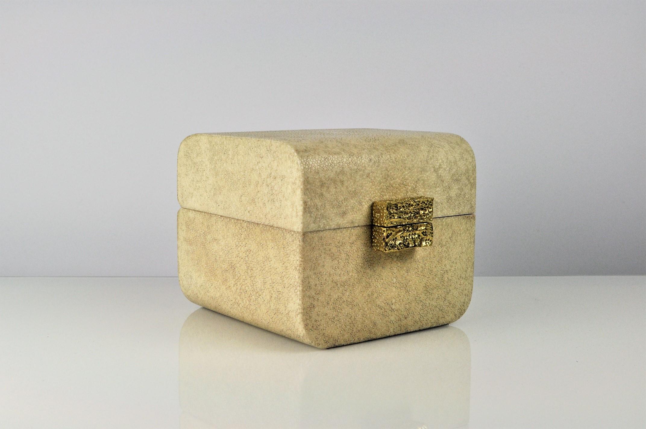 shagreen box with lid