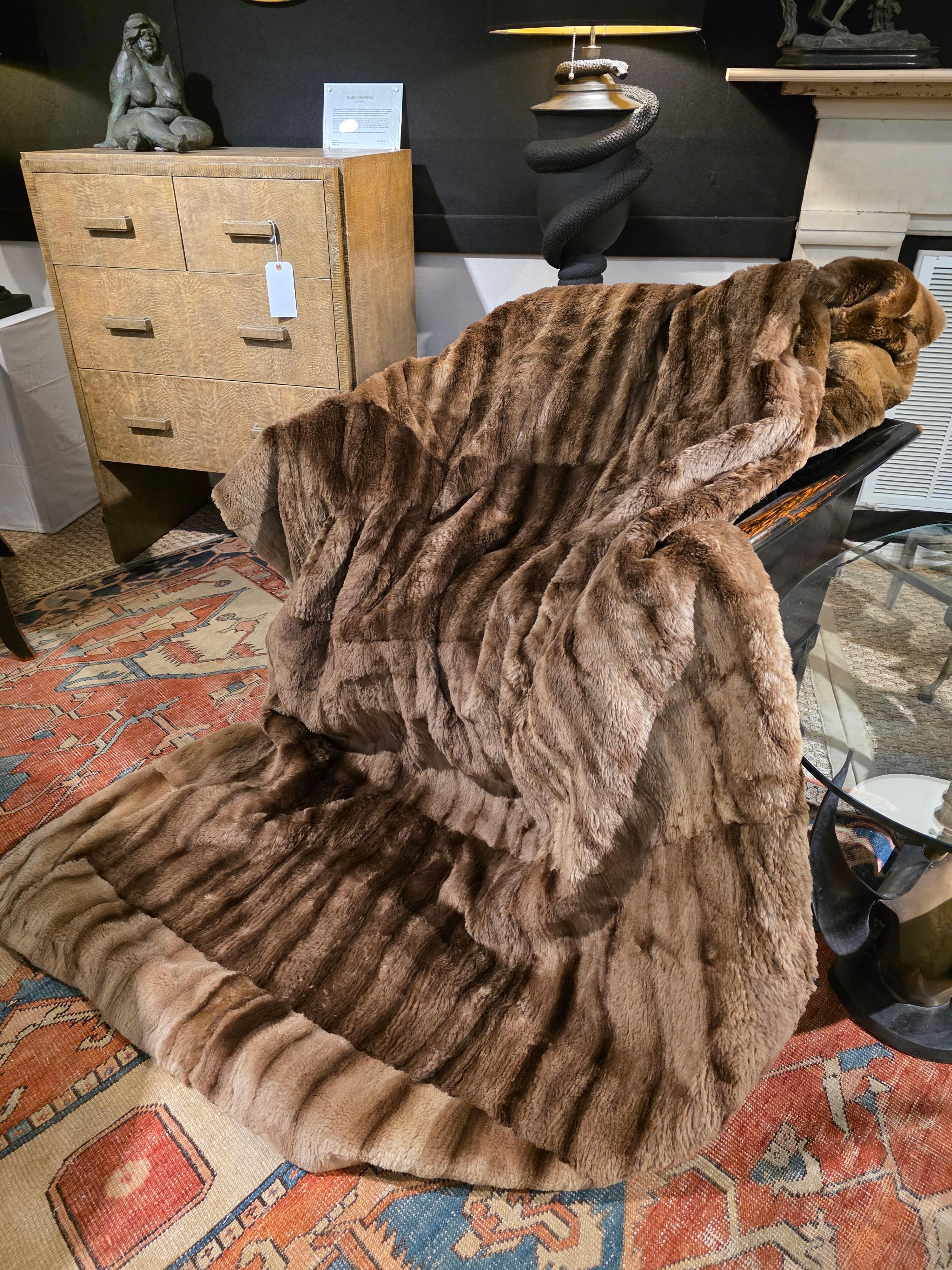 Pelliccia Coperta King Size in pelliccia di procione tosata Nature in vendita