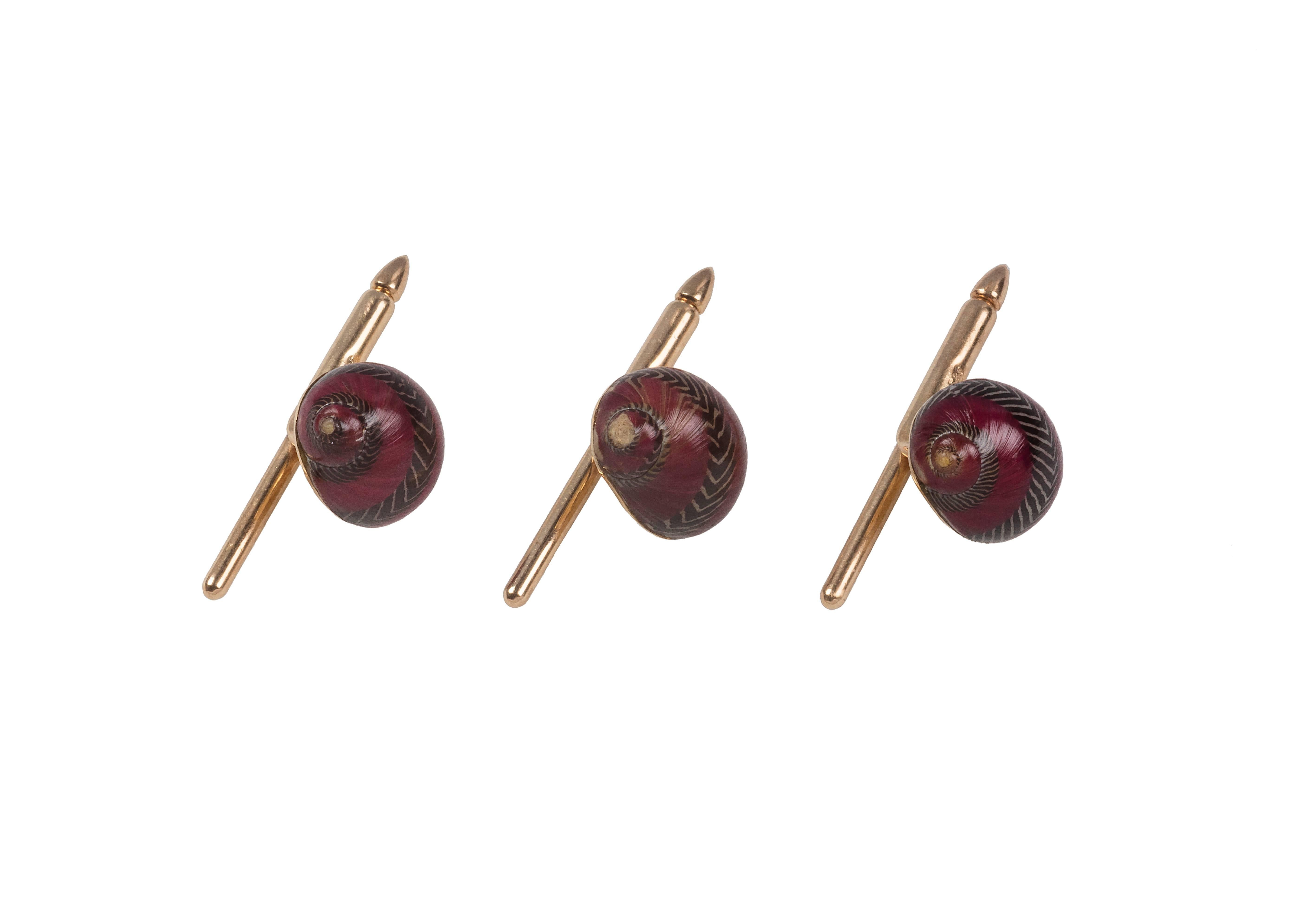 Taille mixte Boutons de manchette et boutons or rose perles de coquillage naturelles en vente