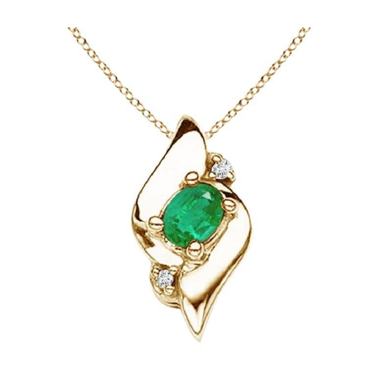 Natural Shell Style Oval Emerald and Diamond Pendant in 14K Yellow Gold