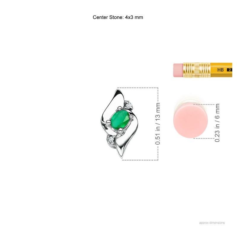 Taille ovale Pendentif de style coquillage naturel, émeraude ovale et diamant en platine en vente