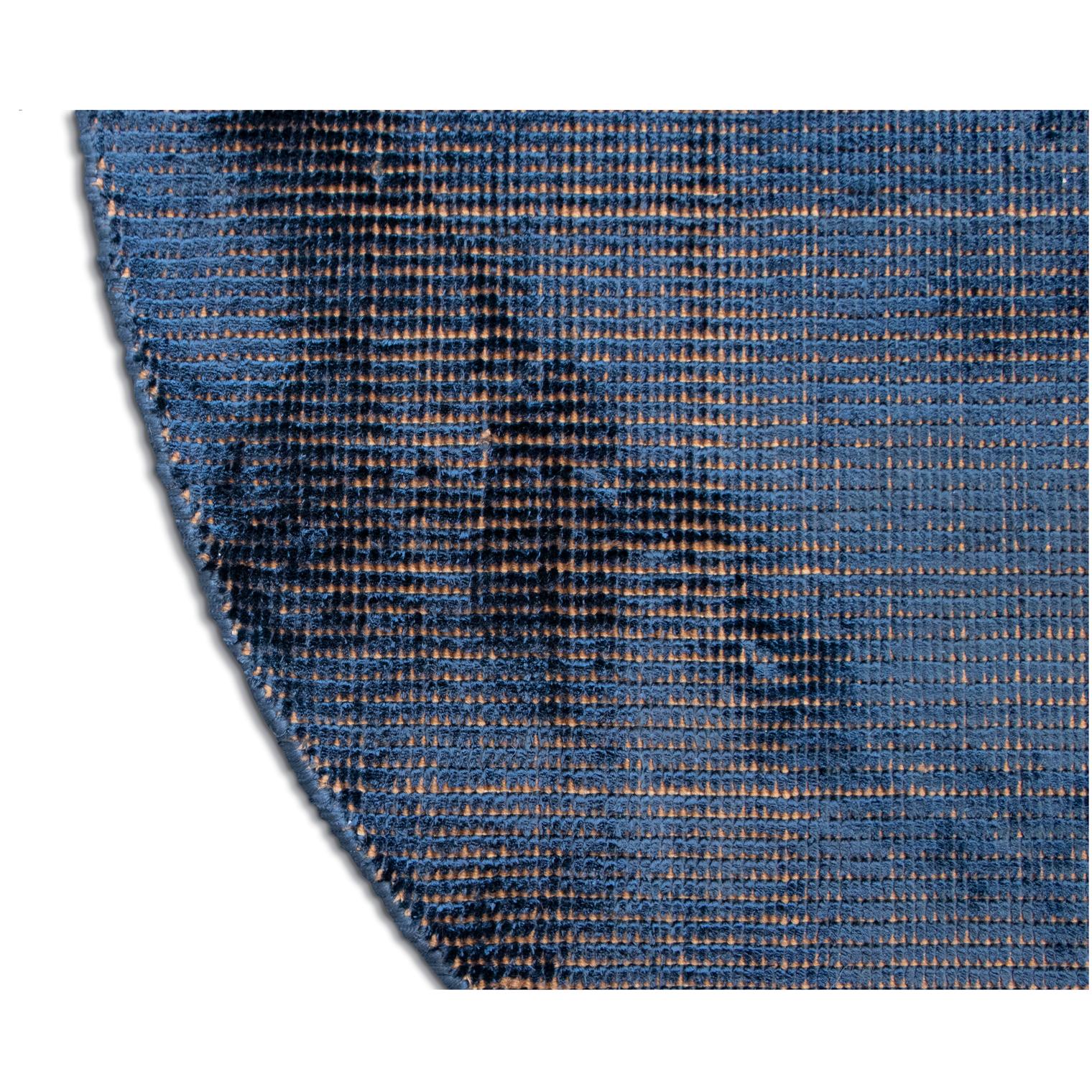 Contemporary Natural Shiny Blue Pure Silk Rug by Deanna Comelllini 180x190 cm (Indisch) im Angebot
