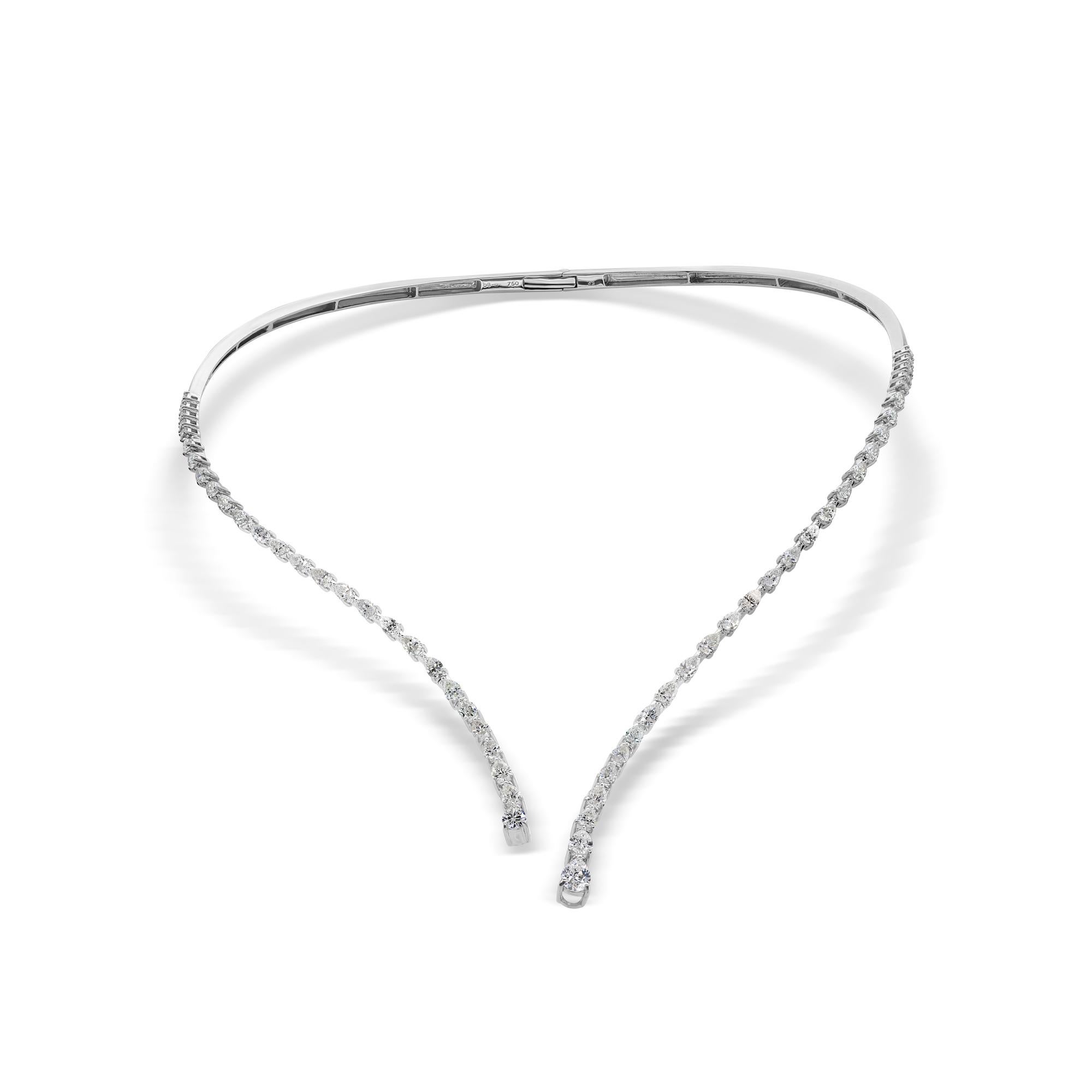 Taglio a goccia Nature SI Clarity HI Color 3.93Ct Diamante Aperto Collare V Collana in oro bianco 14k in vendita