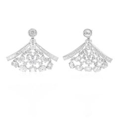 18k White Gold 12.96 Carat SI Clarity HI Color Multi Diamond Cocktail Earrings