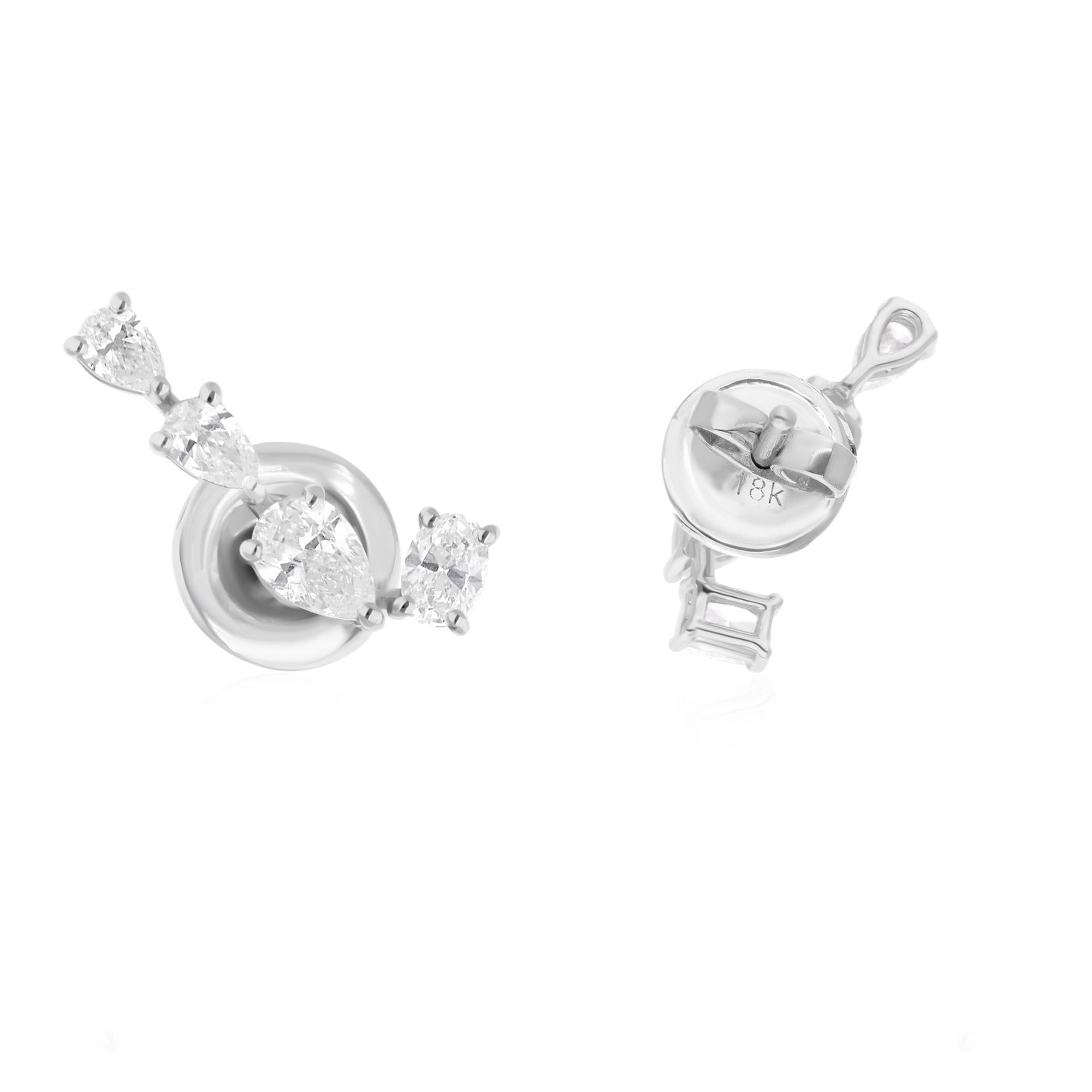 Realizzati in oro a 18 carati, questi squisiti orecchini sono impreziositi da 0,83 carati di diamanti scintillanti.

Segui la vetrina di Spectrum Jewels per vedere le ultime collezioni e i pezzi esclusivi. Spectrum Jewels è orgoglioso di essere