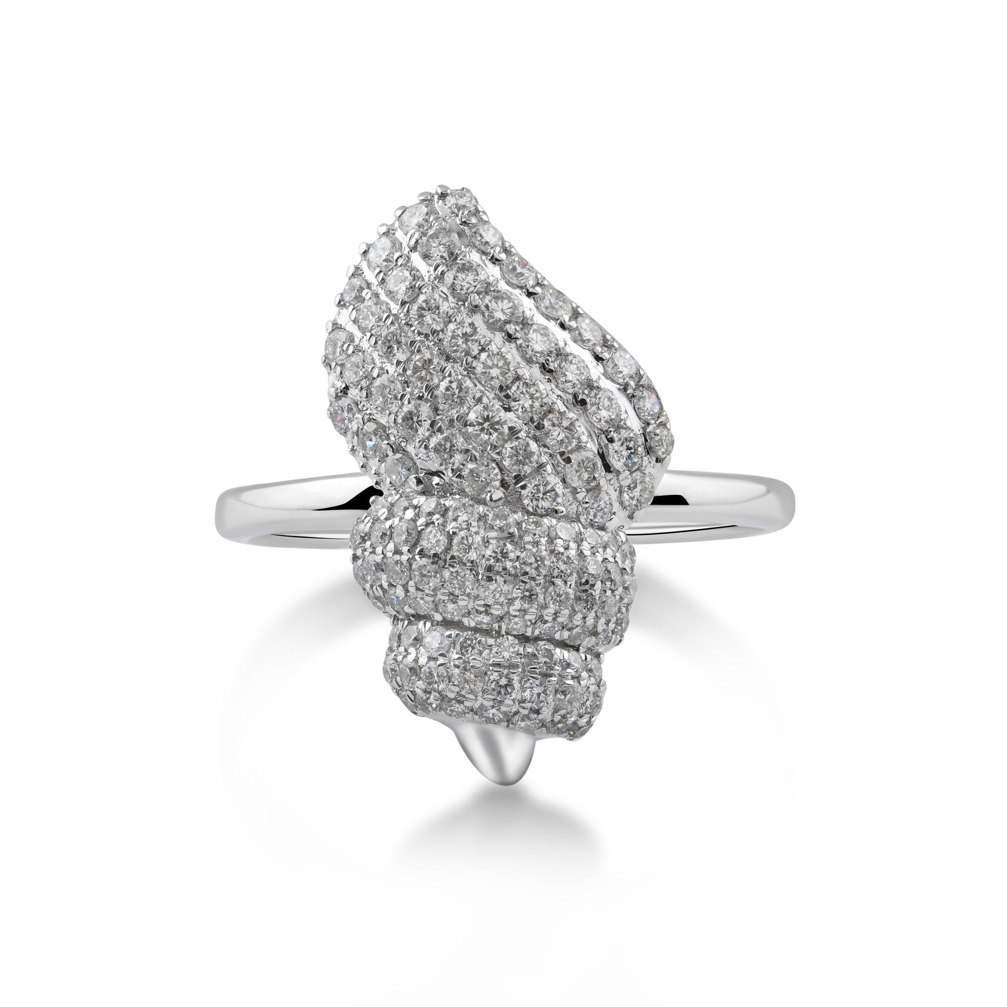 Im Angebot: Natürlicher SI/H 0,75 Karat Diamant Pave Shell Cocktail Ring 18 Karat Weißgold ()