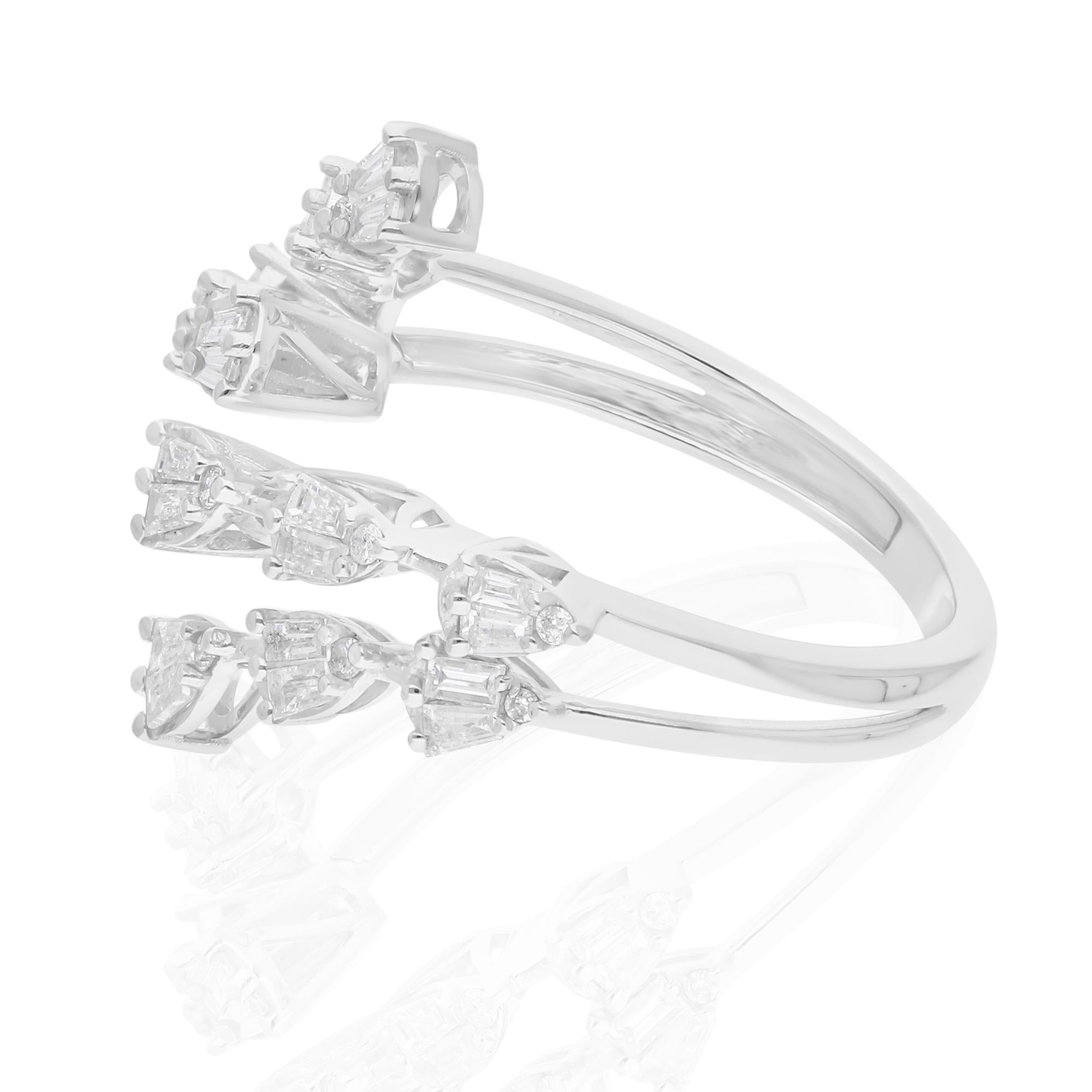 Suivez la vitrine de Spectrum Jewels pour découvrir la dernière collection et les pièces exclusives. Spectrum Jewels est fièrement classé parmi les meilleurs vendeurs sur 1stdibs avec des commentaires clients de 5 étoiles. Tous les articles