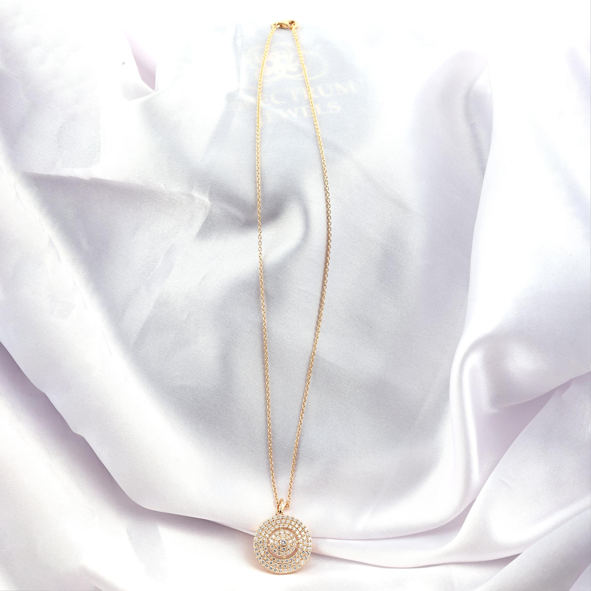 Taglio rotondo Collana con ciondolo a forma di cerchio concentrico con diamanti naturali SI/H in oro giallo 14 carati in vendita