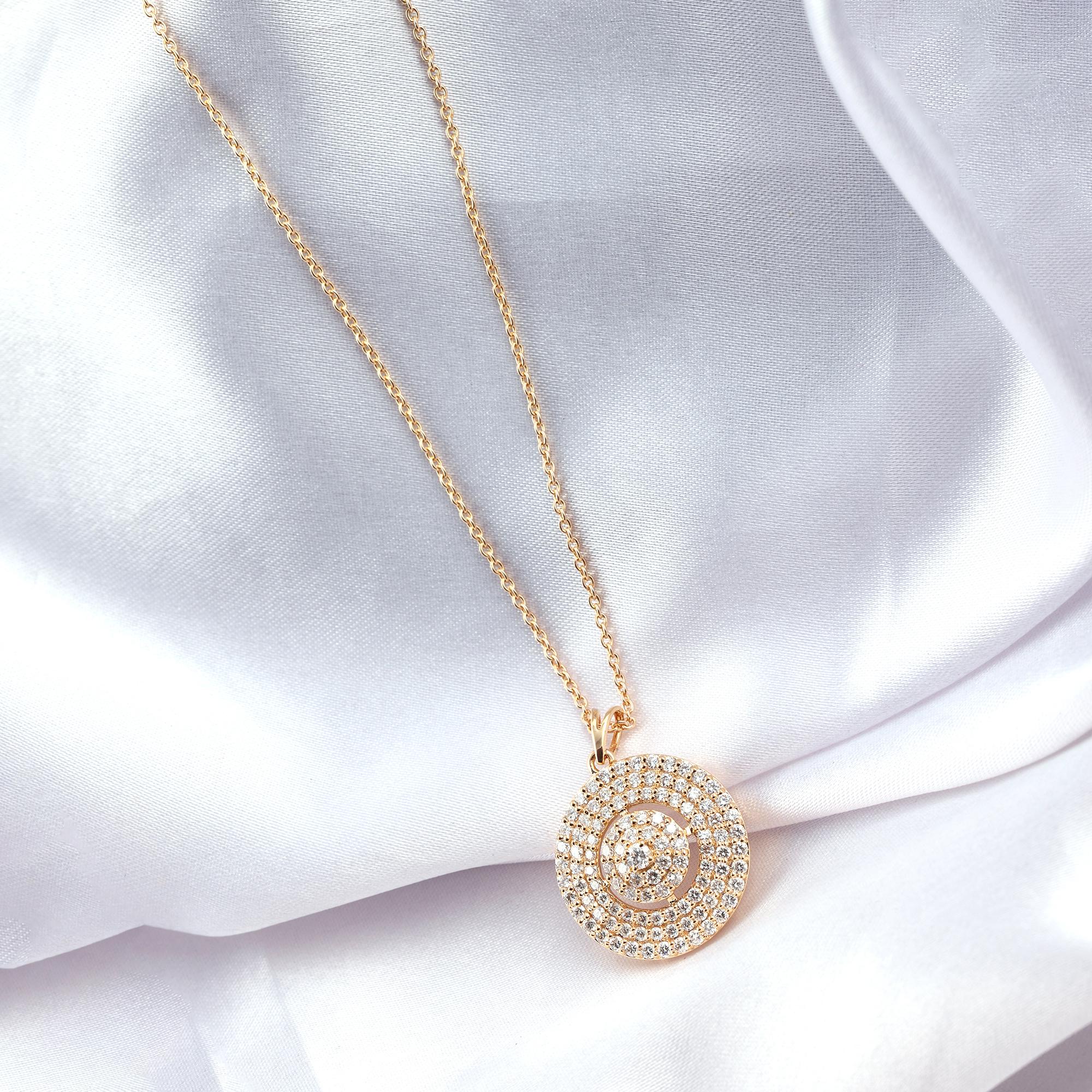 Collana con ciondolo a forma di cerchio concentrico con diamanti naturali SI/H in oro giallo 18 carati in vendita 3