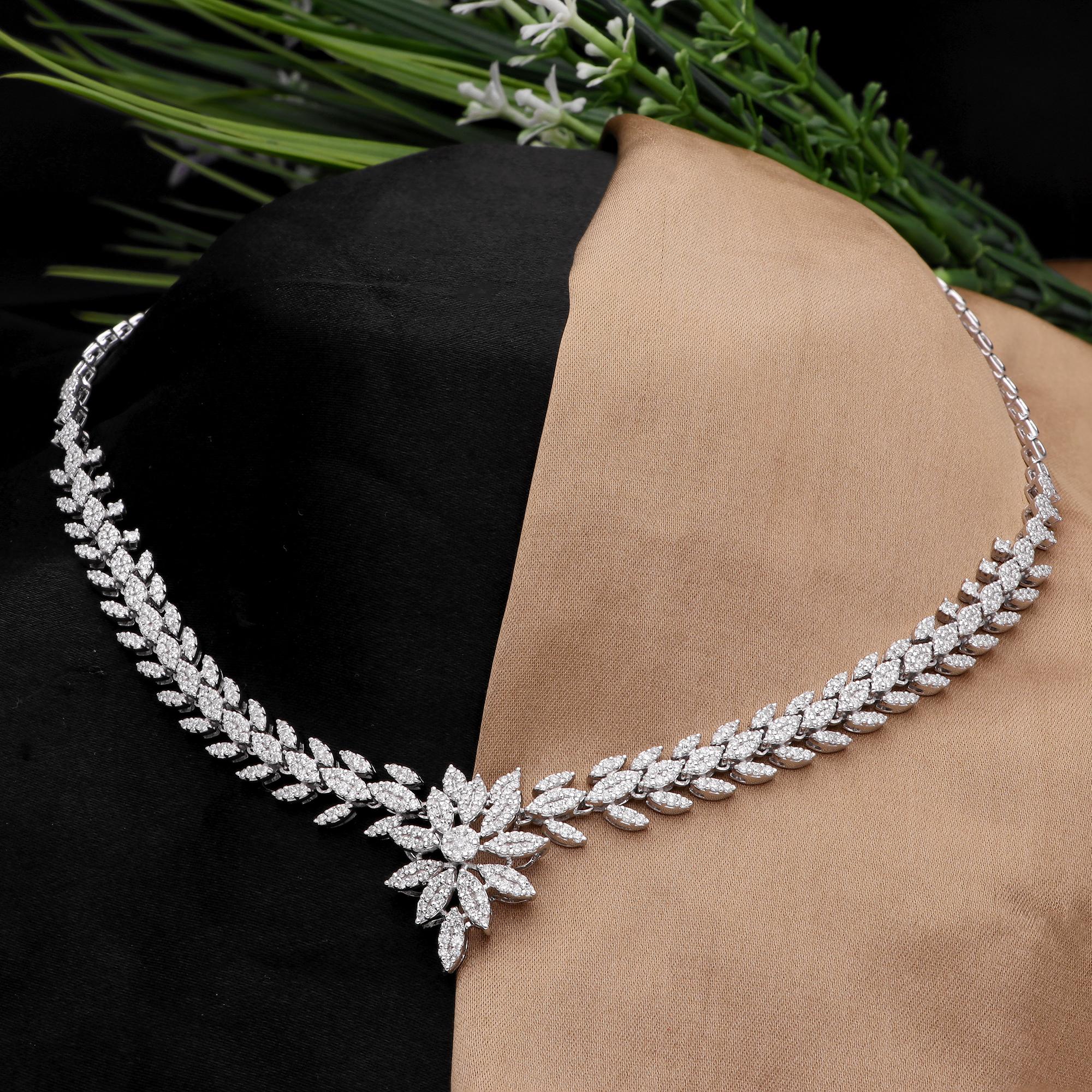 Round Cut Natural SI/H Diamond Wedding Necklace 14 Karat White Gold Handmade Fine Jewelry For Sale