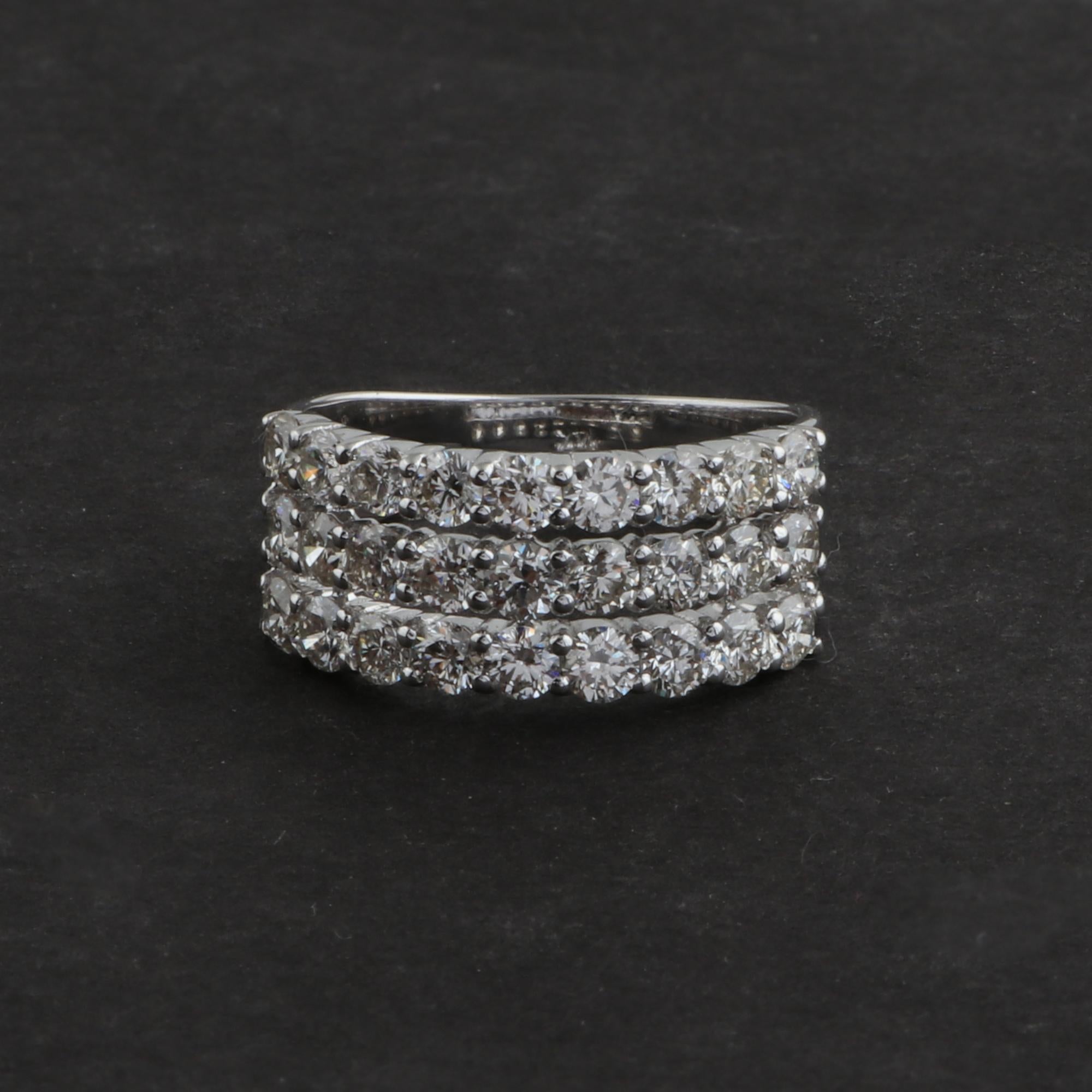 Modern Natural SI/H Round Diamond Ring 14k White Solid Gold Anniversary Gift 2.05 Ct. For Sale