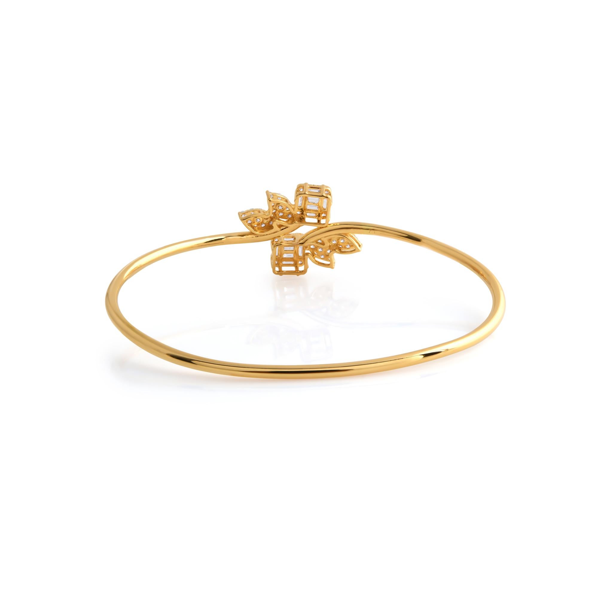 Modern Natural SI/HI Baguette Diamond Cuff Bangle Bracelet 14 Karat Yellow Gold Jewelry For Sale
