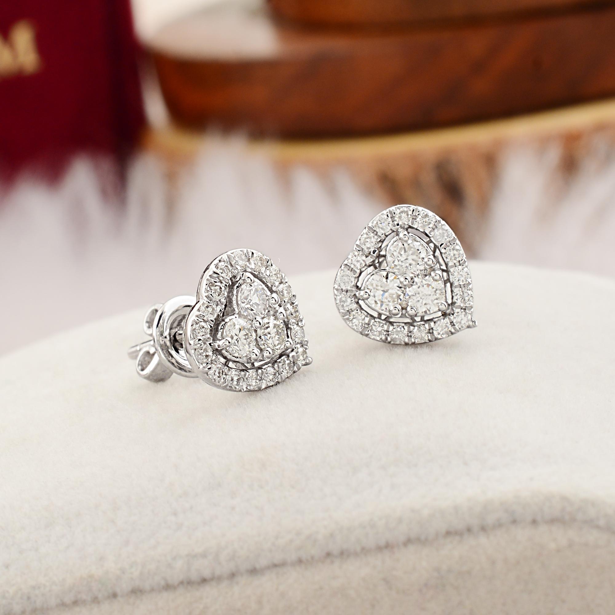 Taille ronde Boucles d'oreilles cœur en diamant rond naturel SI/HI en or blanc 10 carats Bijoux fins en vente