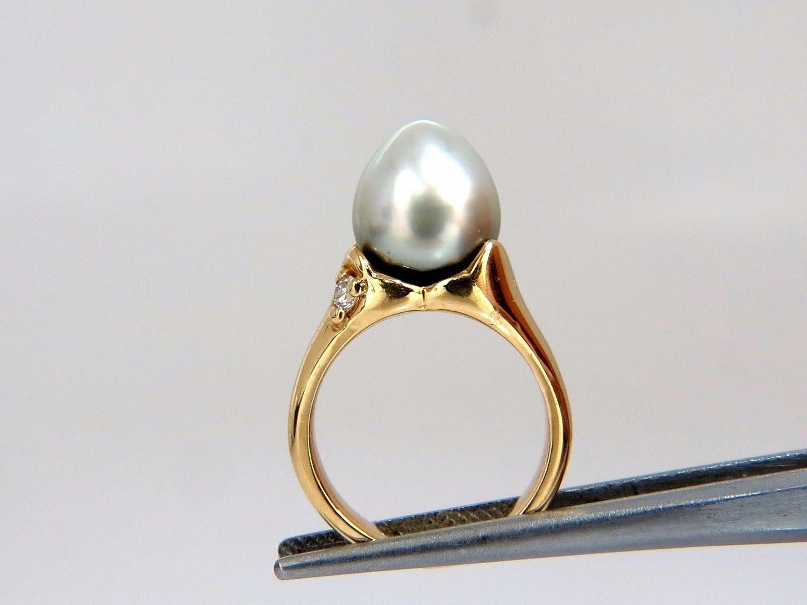 Natural Silver Tahitian Pearl Diamonds Ring 14 Karat Egg Shaped 4