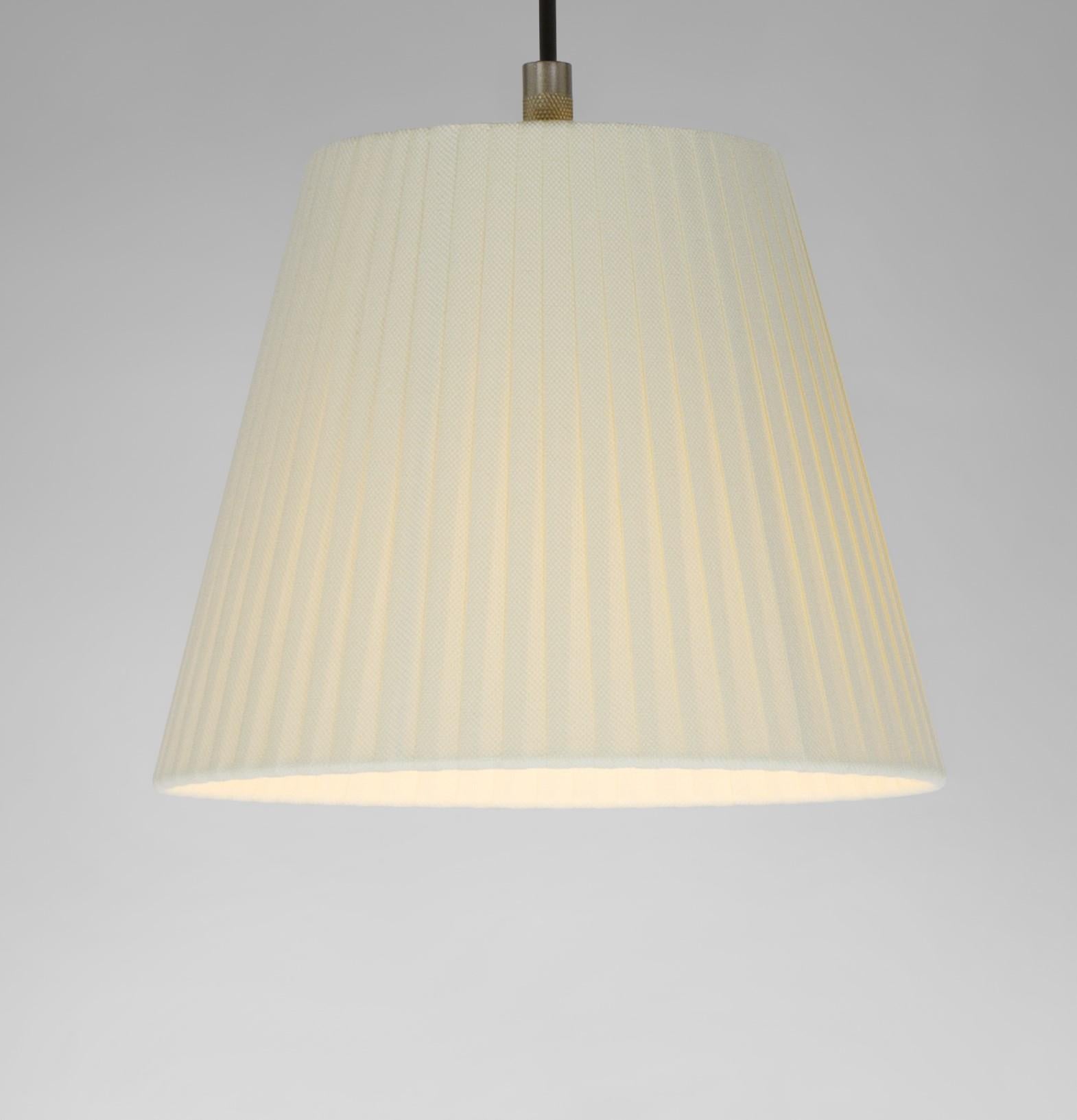 Moderne Lampe pendante Natural Sísísí Cónicas PT1 de Santa & Cole en vente
