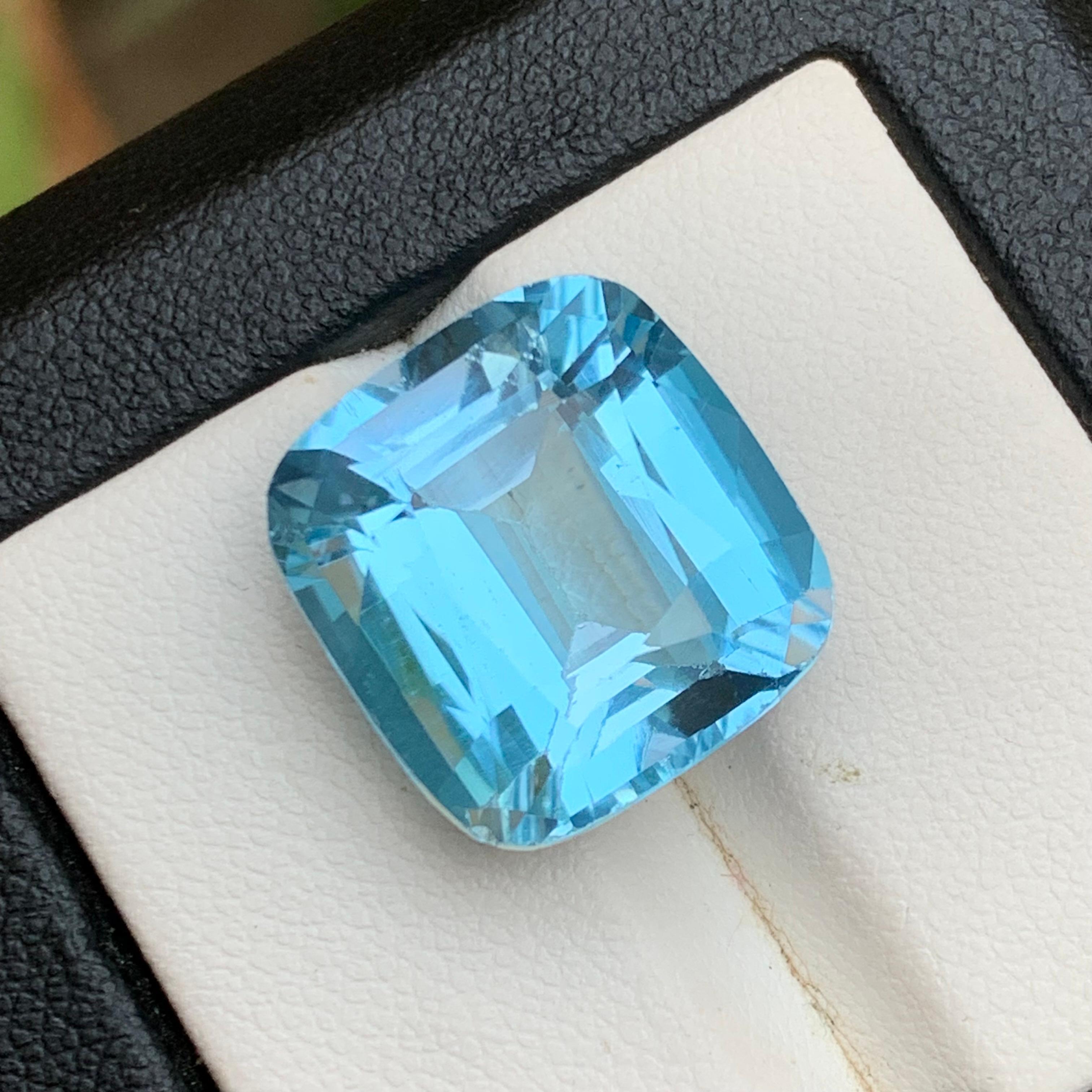 Taglio cuscino Topazio svizzero azzurro naturale da 19,55 carati con taglio a cuscino per anello-pendente in vendita