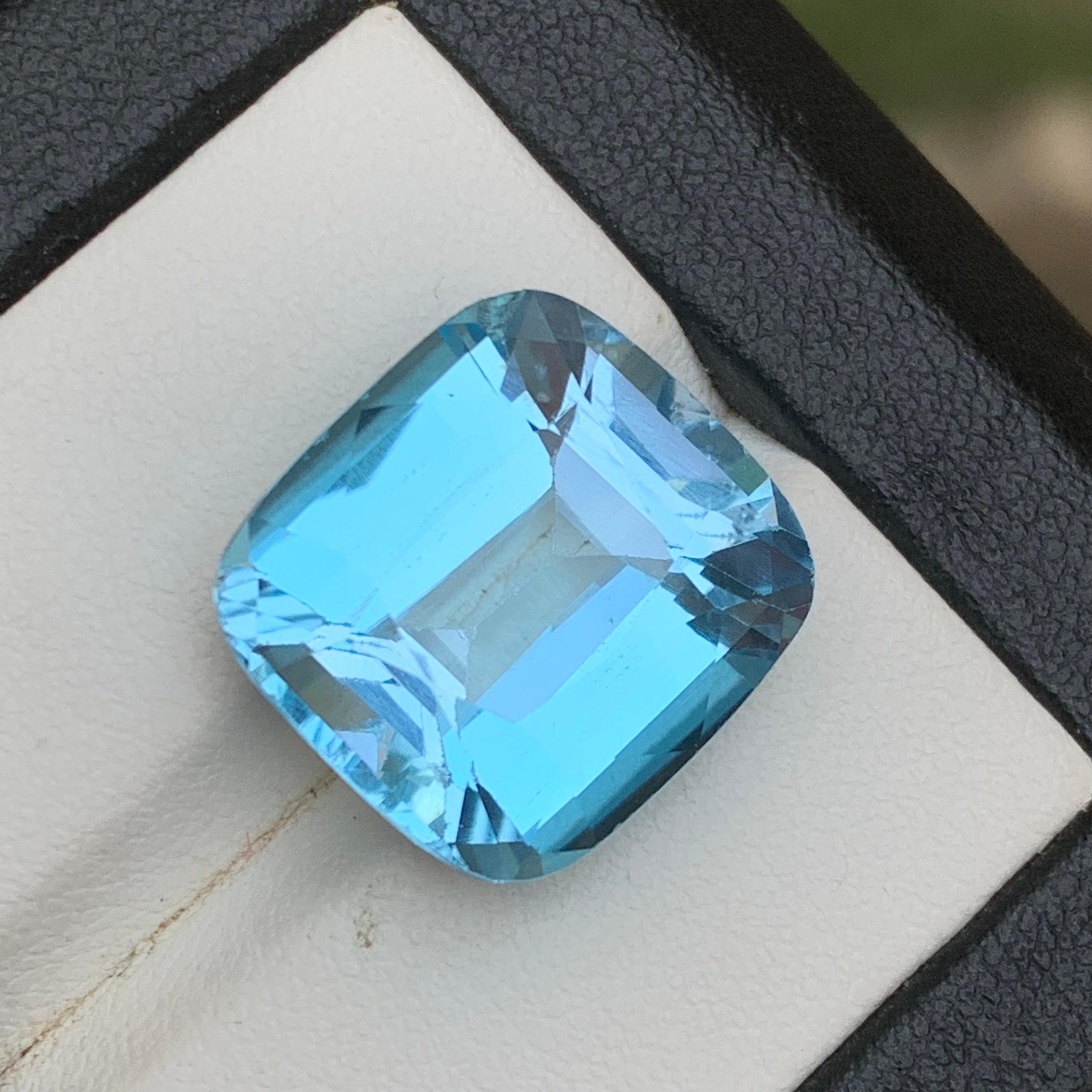 Topazio svizzero azzurro naturale da 19,55 carati con taglio a cuscino per anello-pendente in vendita 3