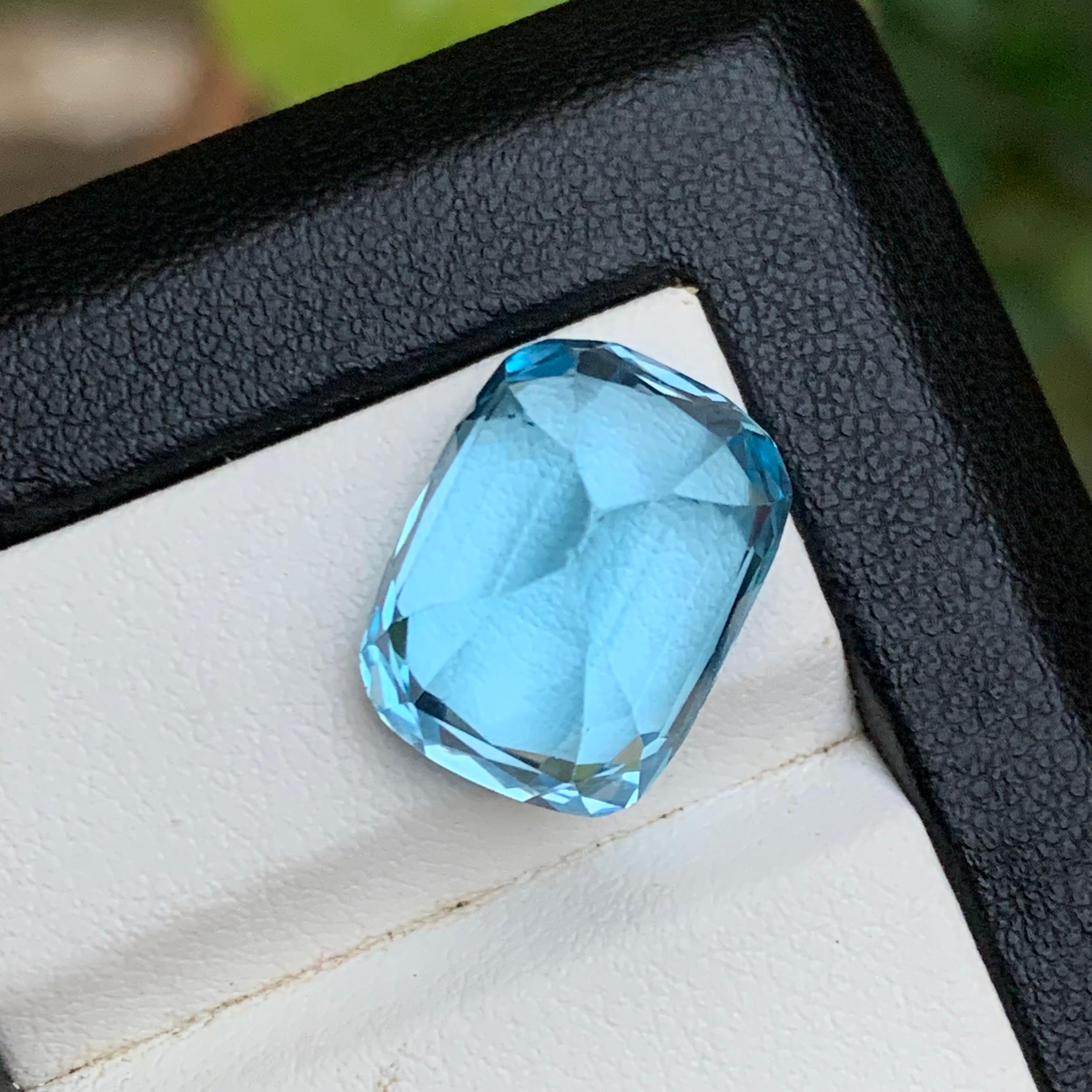 Nature Sky Blue Swiss Topaz 19.86Ct Cushion Cut Loose Gemstone for Ring-Pendant Unisexe en vente