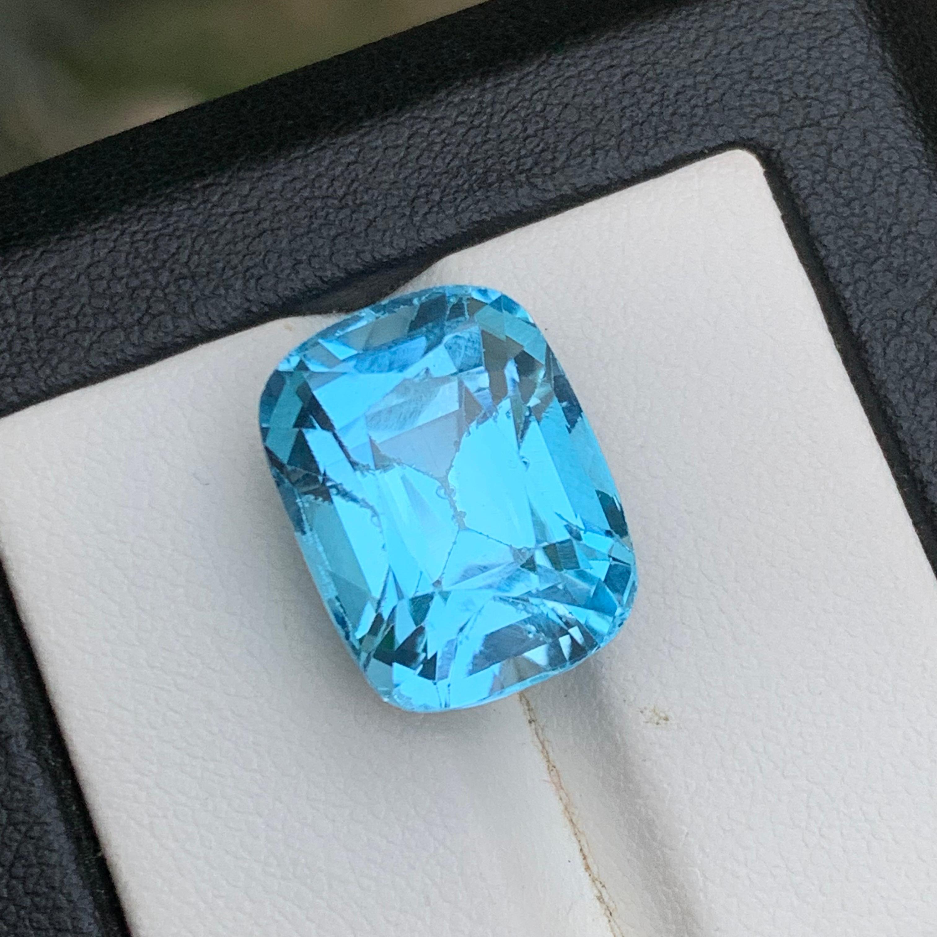 Nature Sky Blue Swiss Topaz 19.86Ct Cushion Cut Loose Gemstone for Ring-Pendant en vente 1