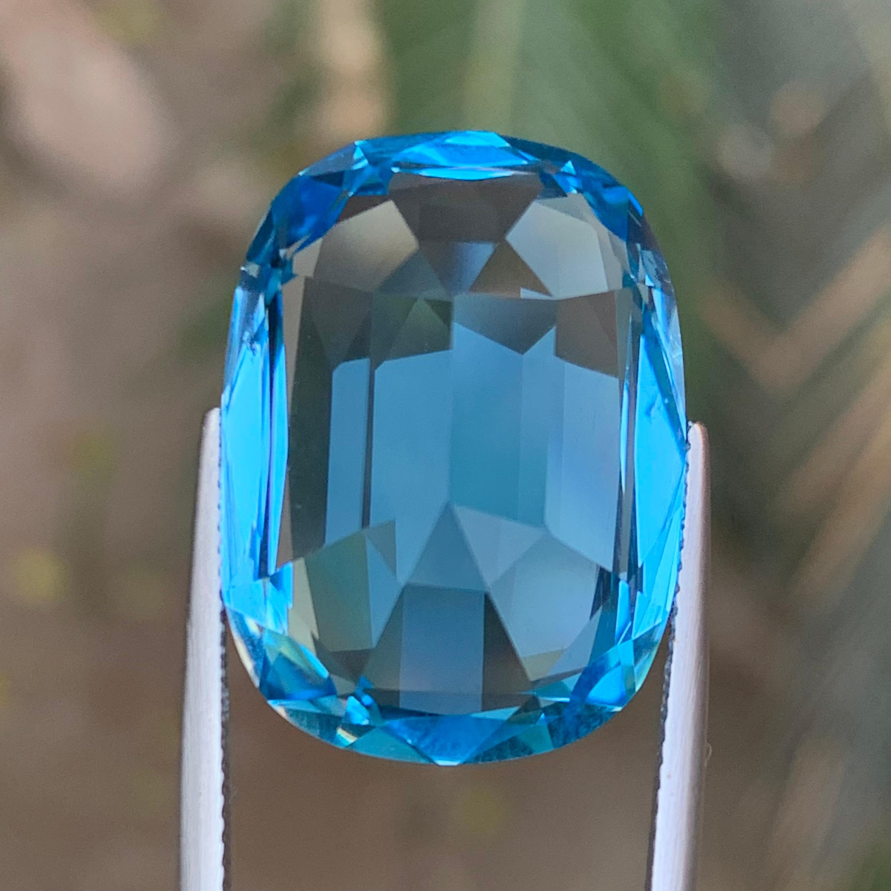 Natürlicher himmelblauer Schweizer Topas 42 Ct Oval Cushion Cut Loser Edelstein für Anhänger im Angebot 4